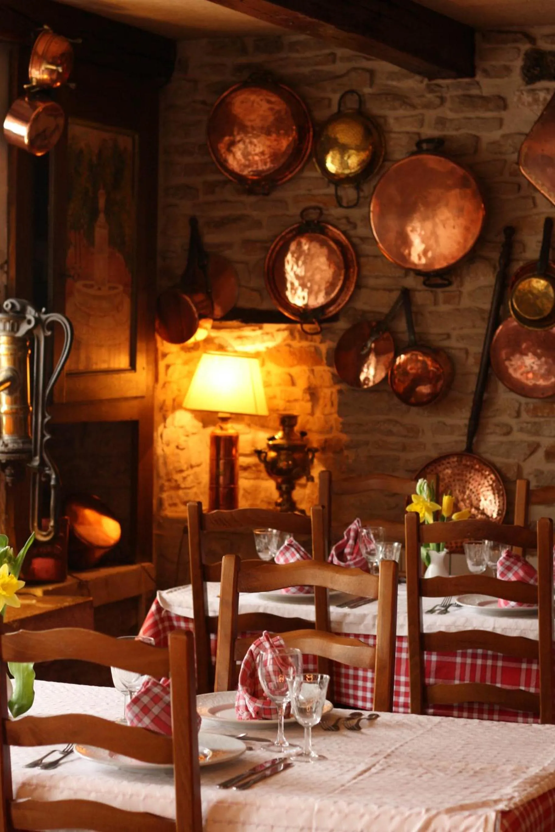 Restaurant/places to eat in Auberge de la Fontaine