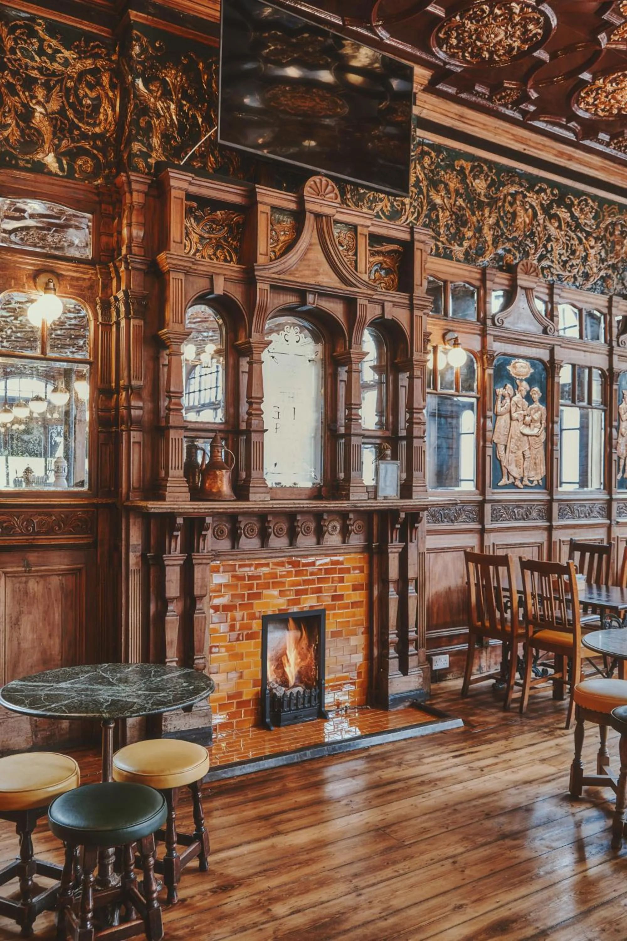 flat iron in The Black Lion Pub & Boutique Guesthouse