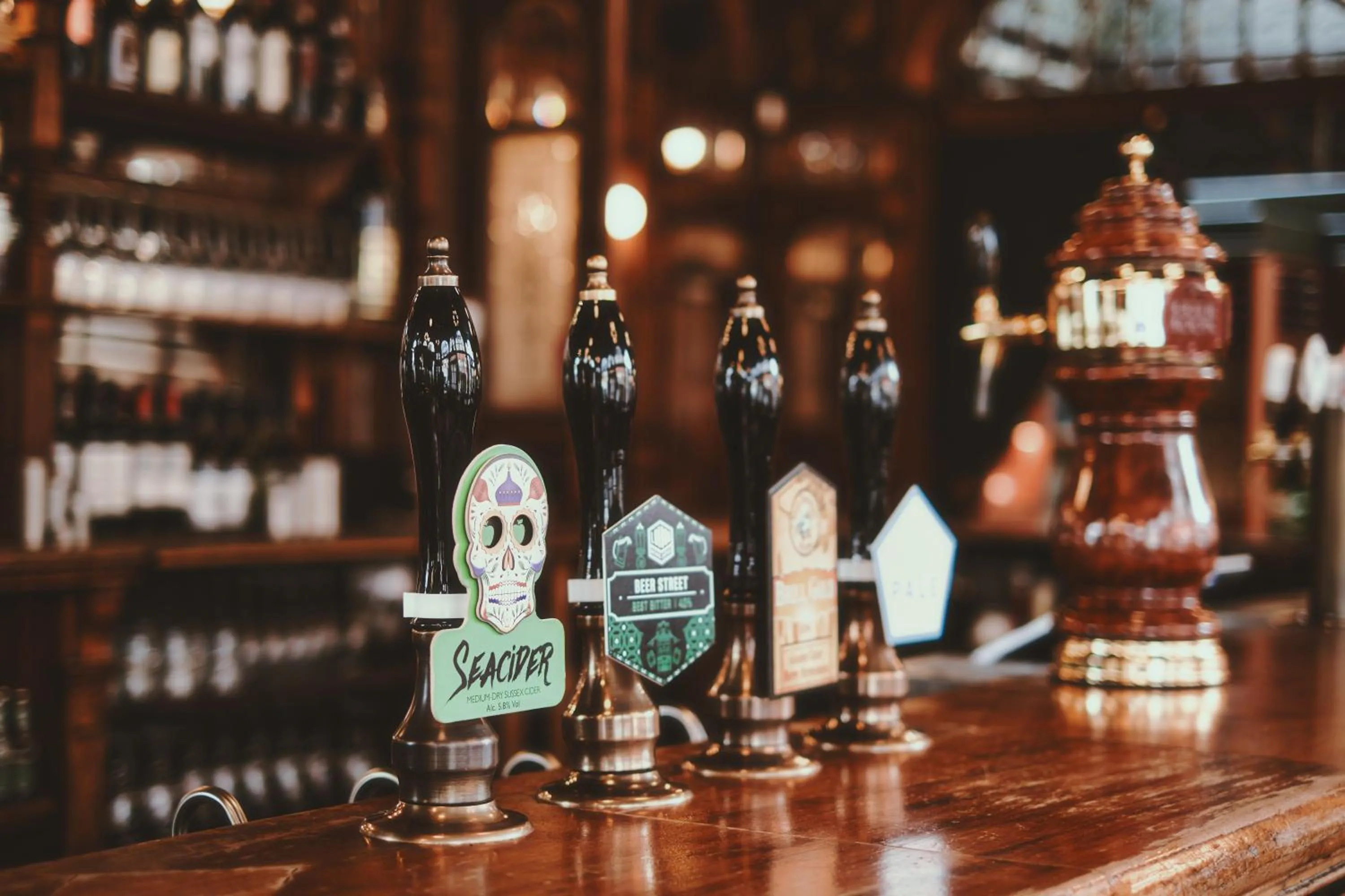 Lounge or bar in The Black Lion Pub & Boutique Guesthouse