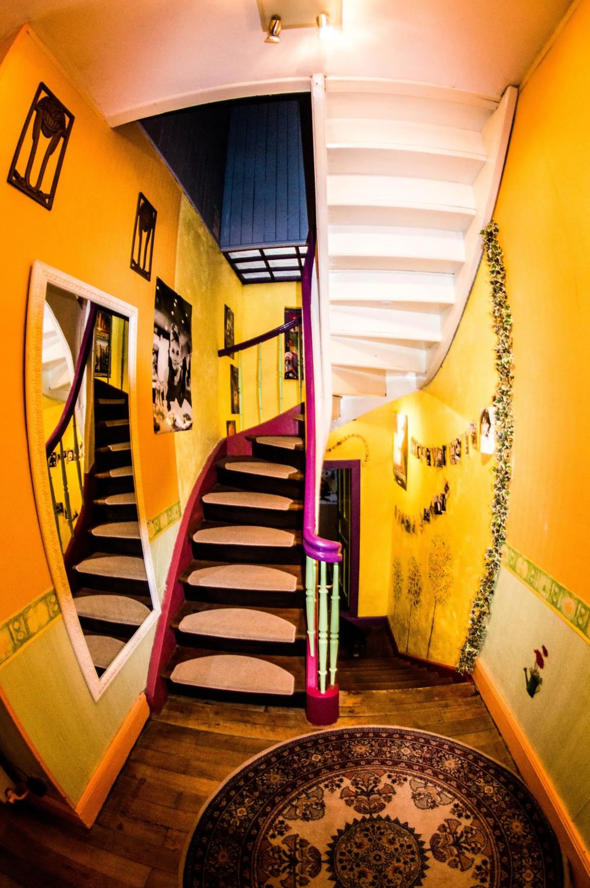 Communal lounge/ TV room in Chambres d'hôtes Au presbytère