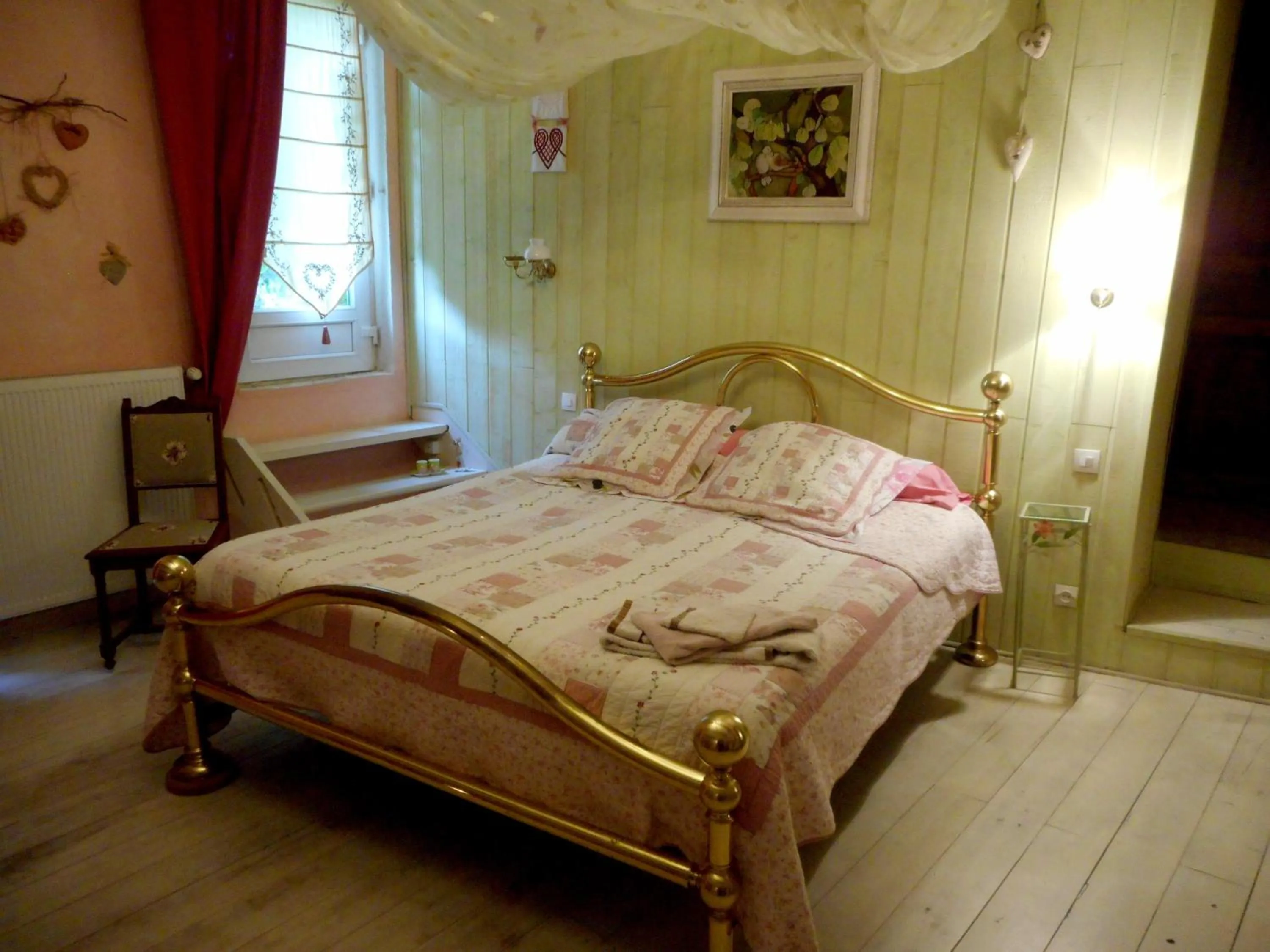 Bed in Chambres d'hôtes Au presbytère
