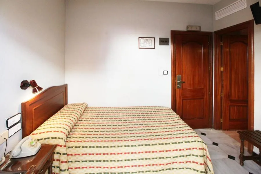 Photo of the whole room, Bed in El Cisne