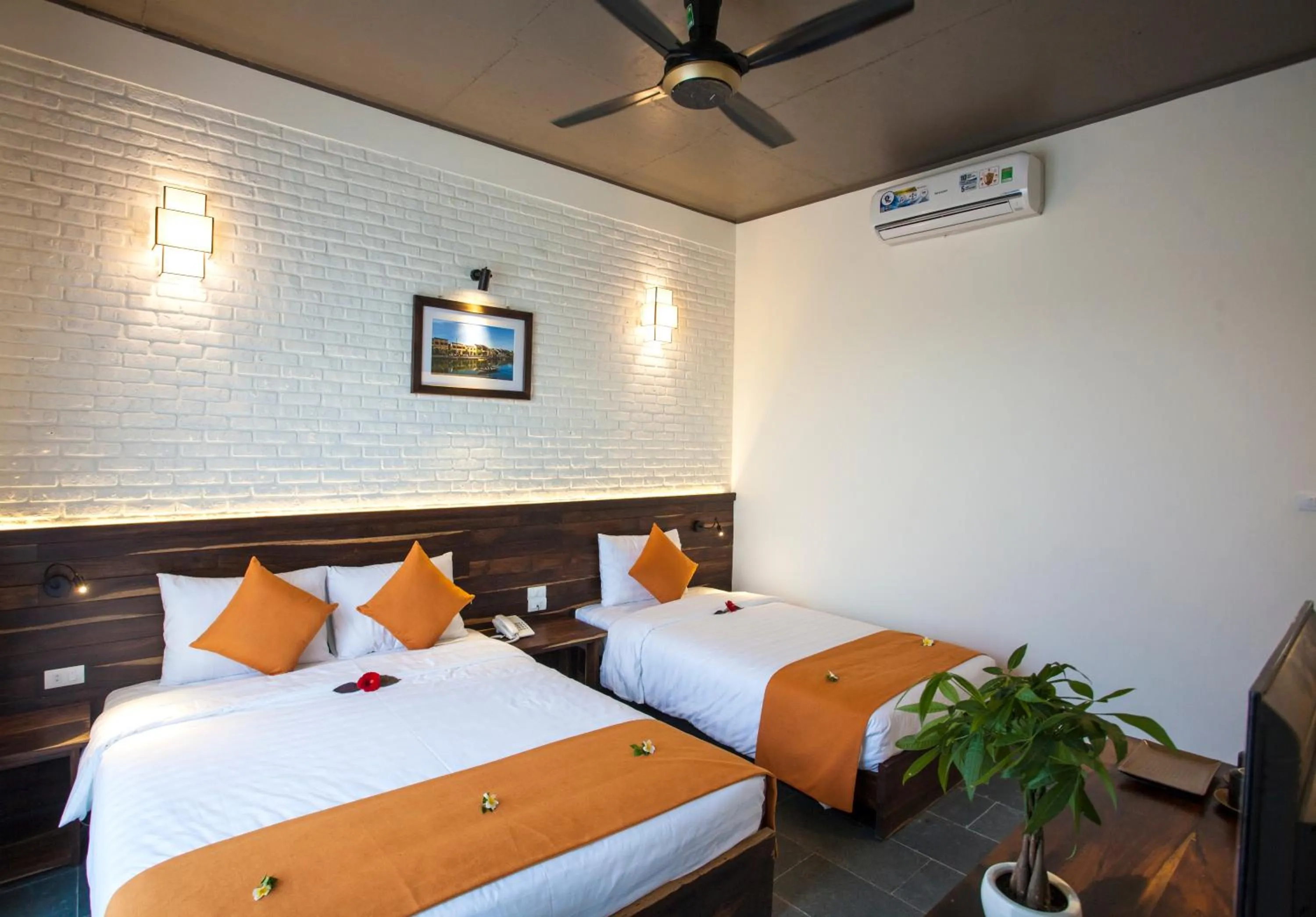 Bedroom, Bed in Sông Lụa (Silk River Villa)