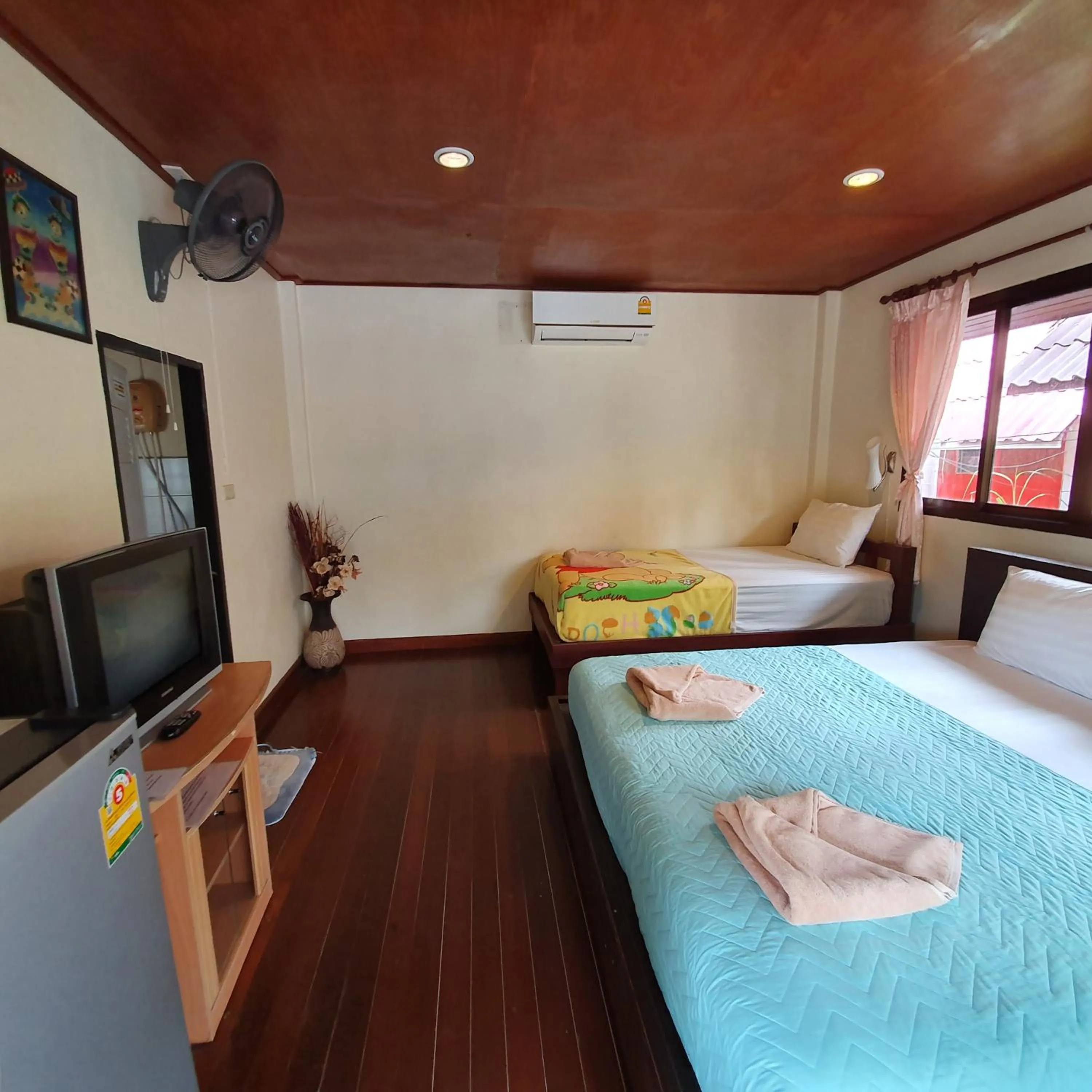 TV and multimedia, Bed in Silver Sands Resort - Koh Tao