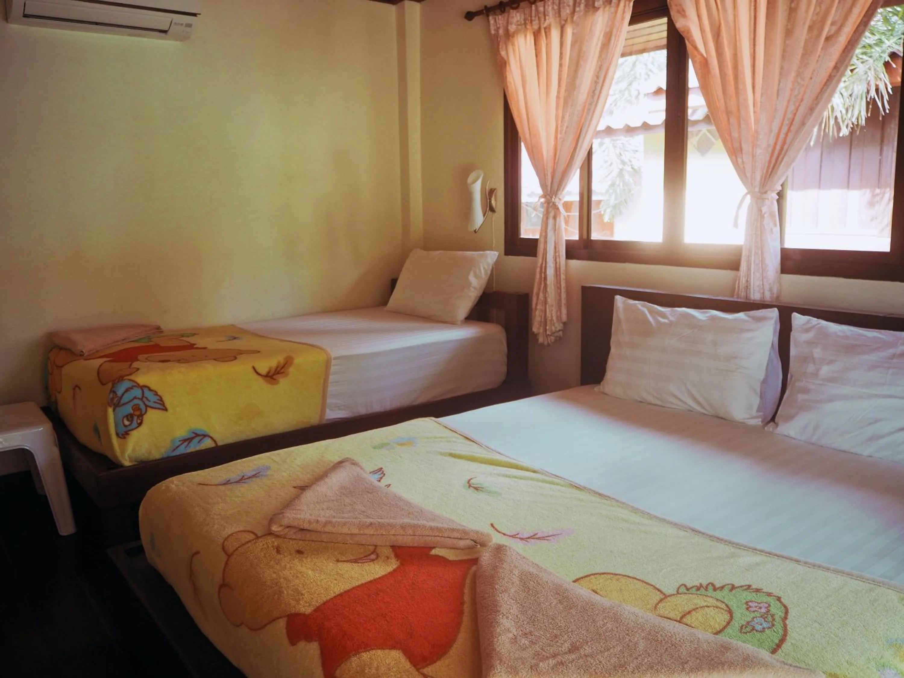 Bed in Silver Sands Resort - Koh Tao