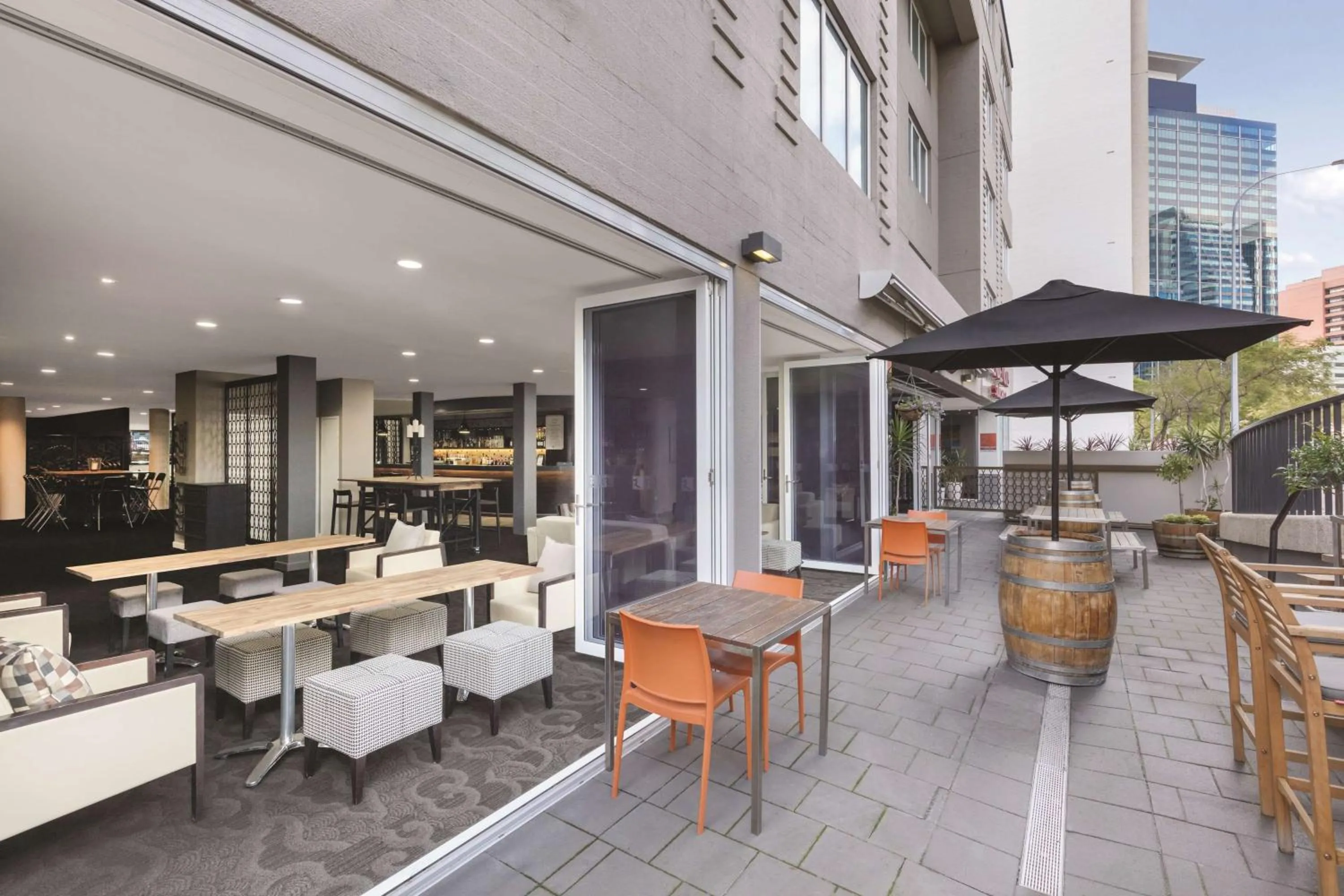 Restaurant/places to eat in Rendezvous Hotel Perth Central