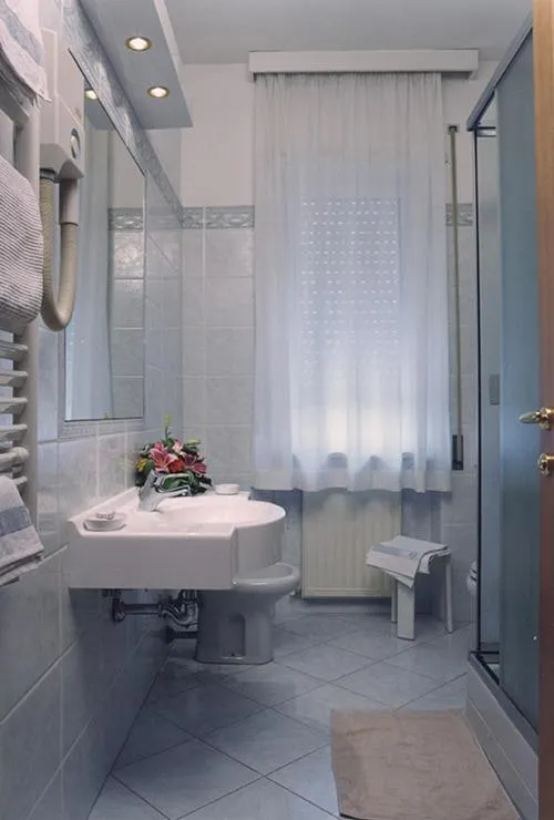Bathroom in Hotel Villa Ida
