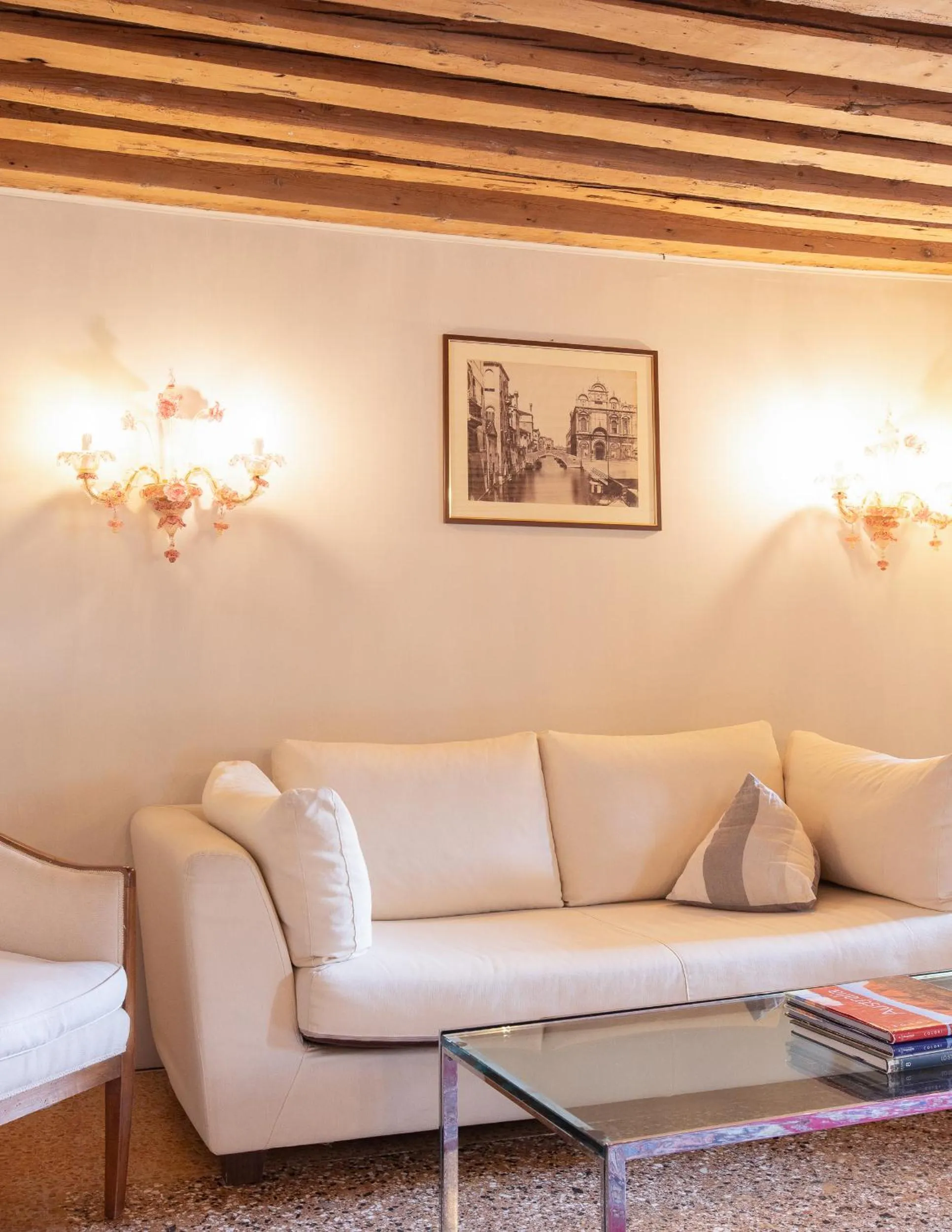 Living room in Palazzetto Pisani Grand Canal