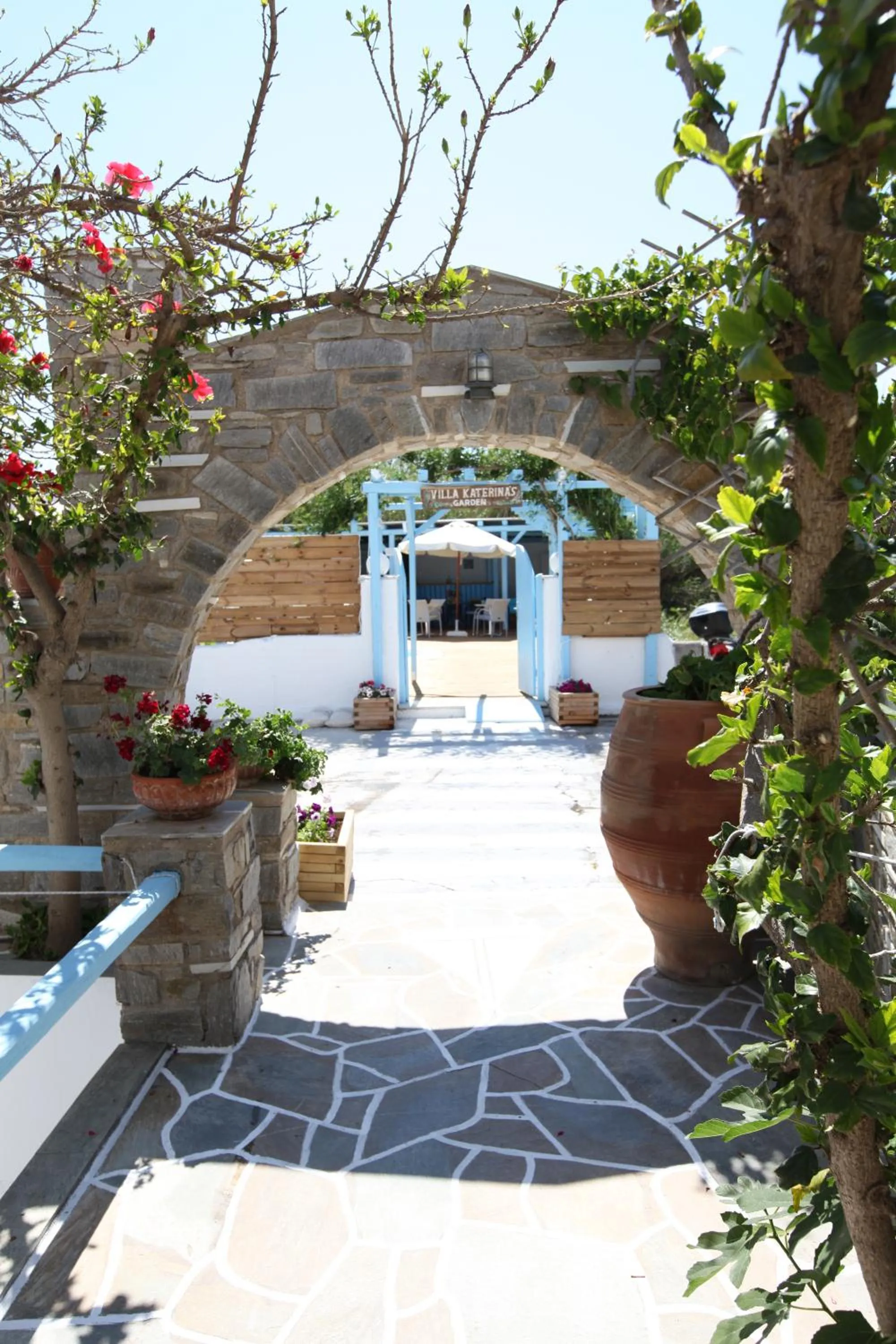 Facade/entrance in Villa Katerina