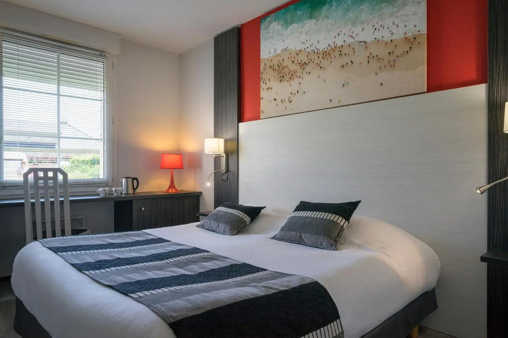 Superior Twin Room in The Originals Boutique, Hôtel Le Pillebois, Bourg-en-Bresse Nord Superior Twin Room in The Originals Boutique, Hôtel Le Pillebois, Bourg-en-Bresse Nord