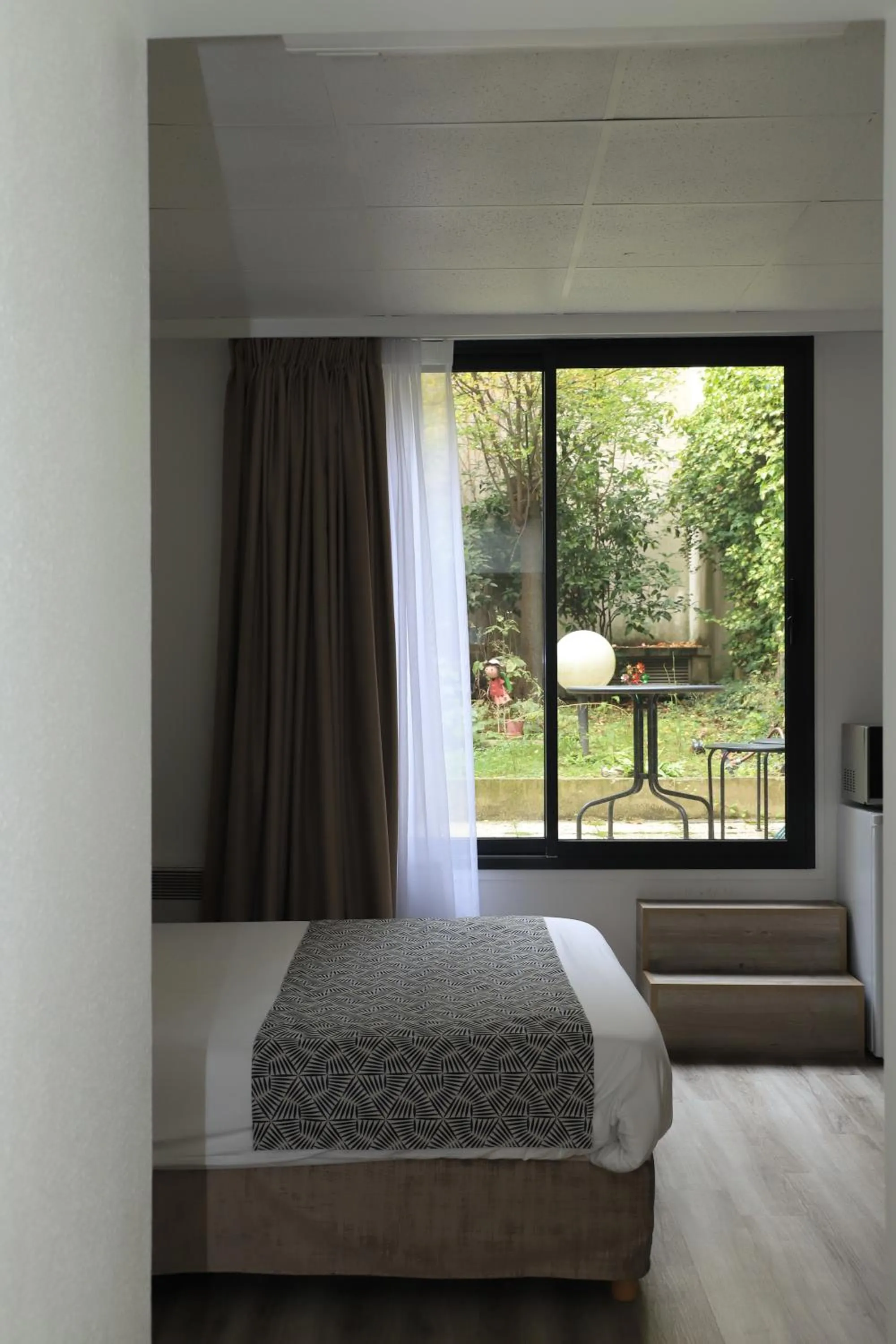 Bed in AMHotel Italie