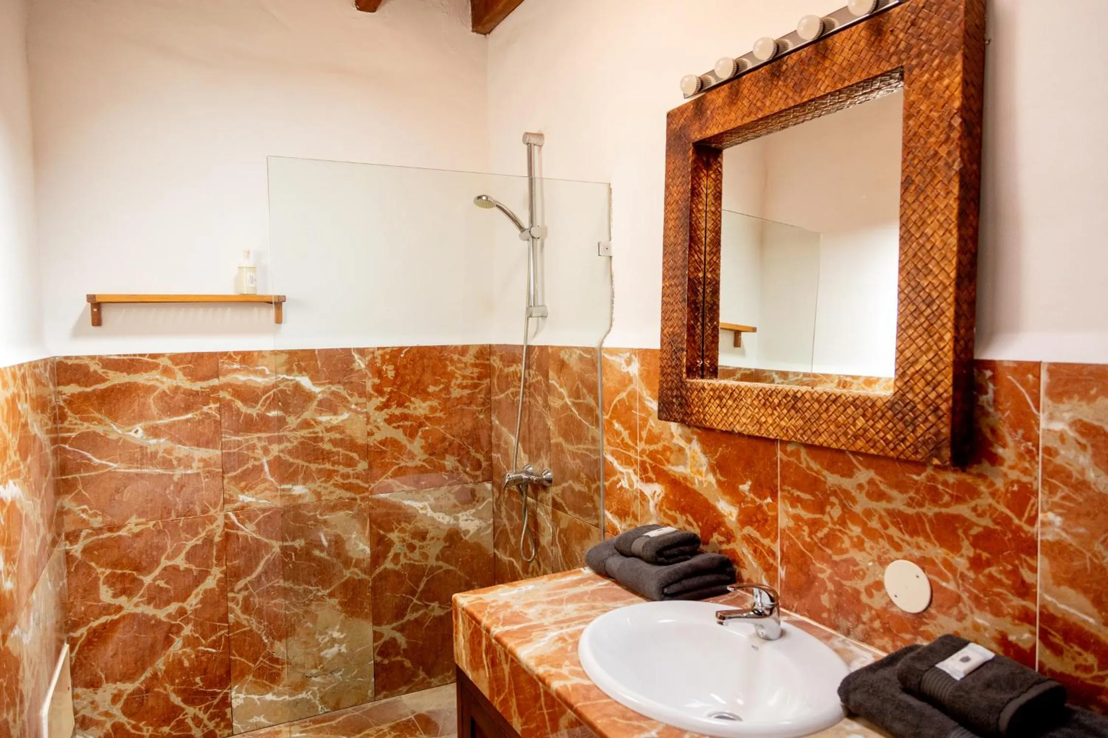 Bathroom in Finca Tomaren
