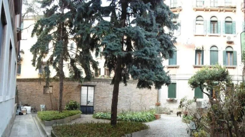 Garden in B&B Exclusive