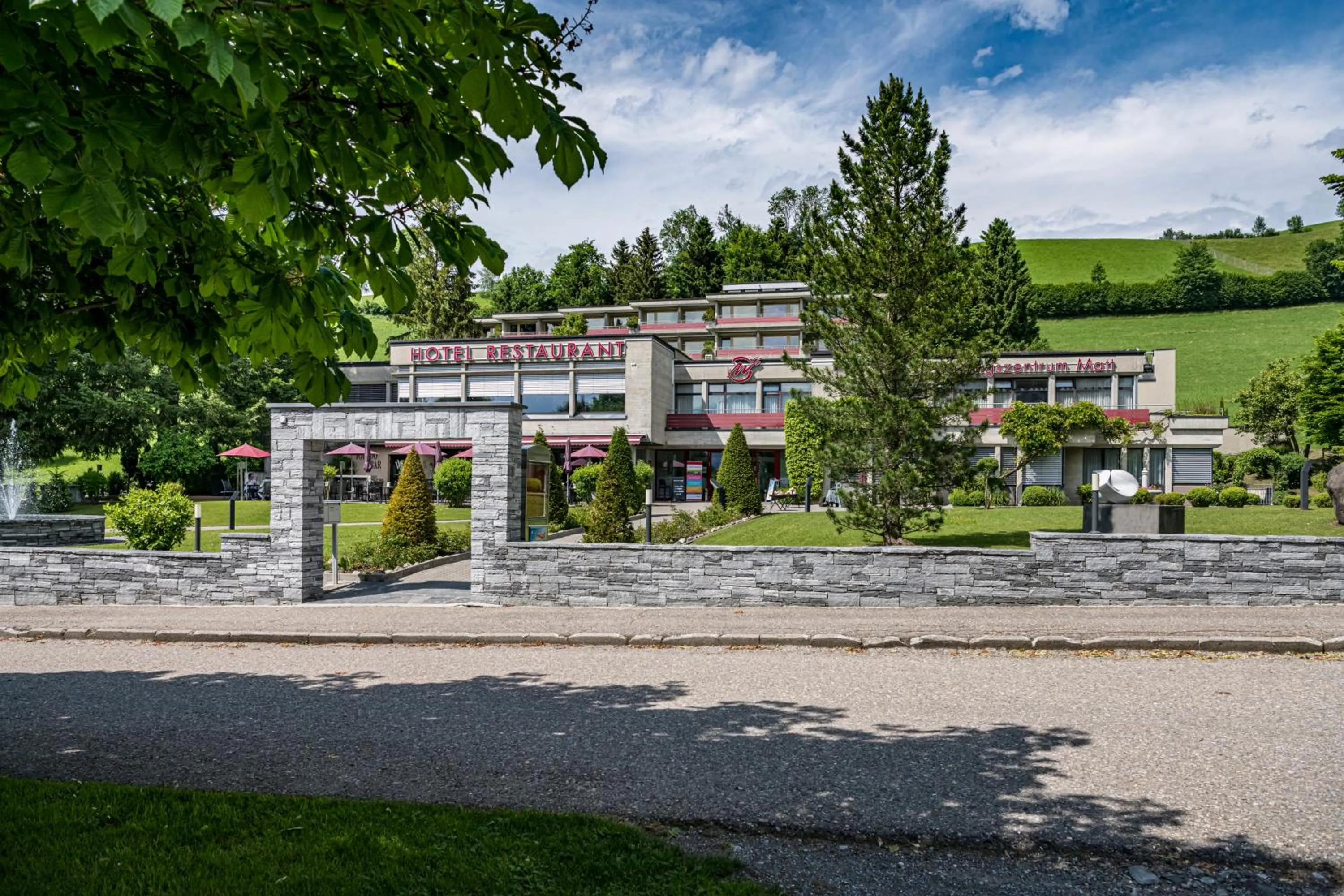 Property building in Hotel Matt