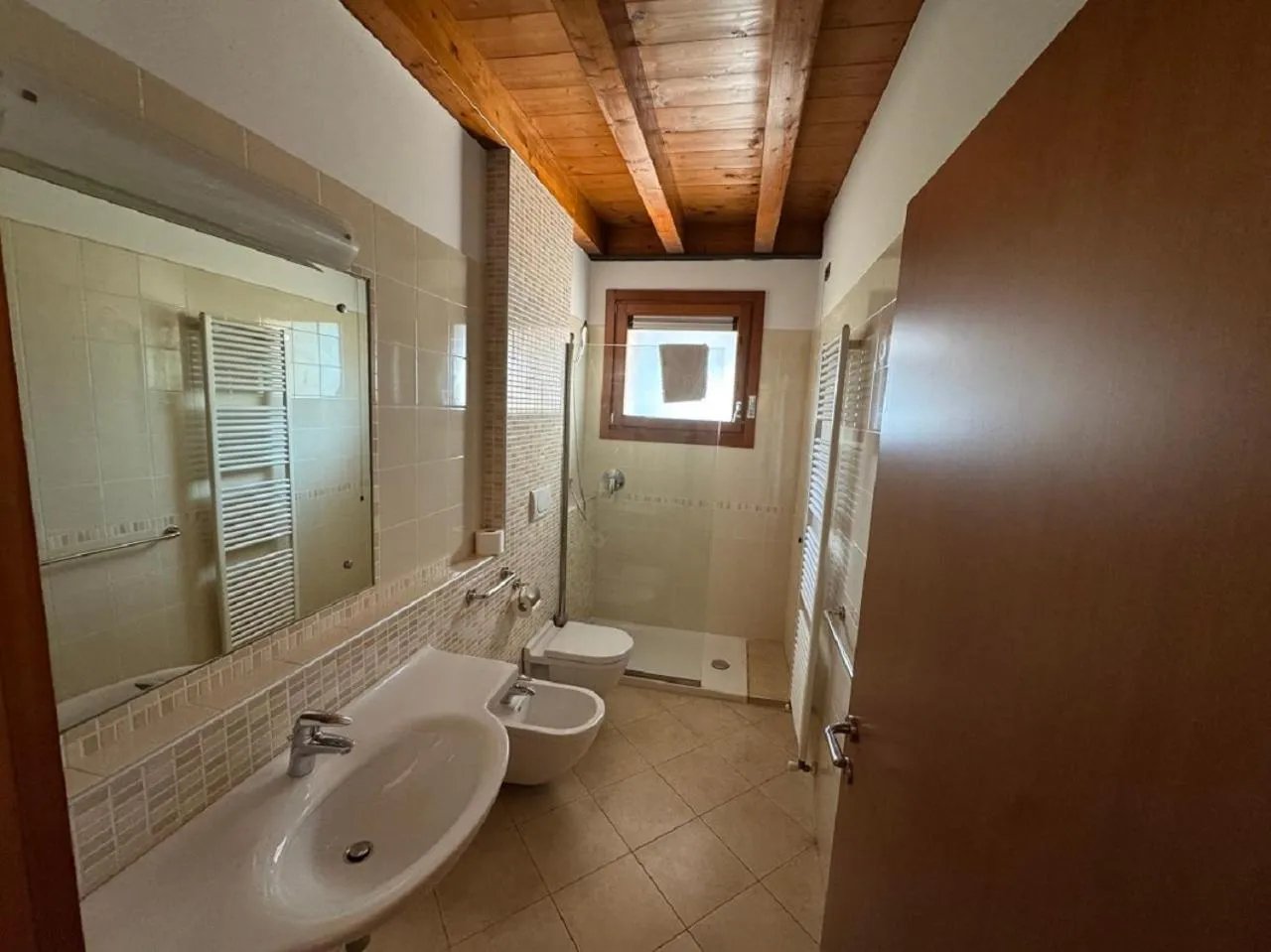 Bathroom in Kairos Garda Hotel