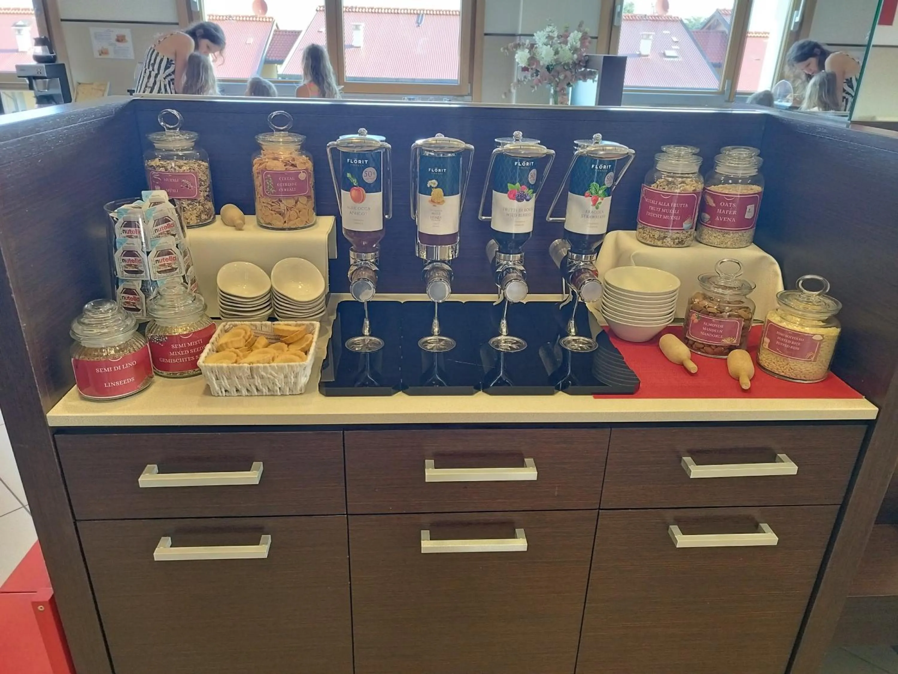 Breakfast in Kairos Garda Hotel