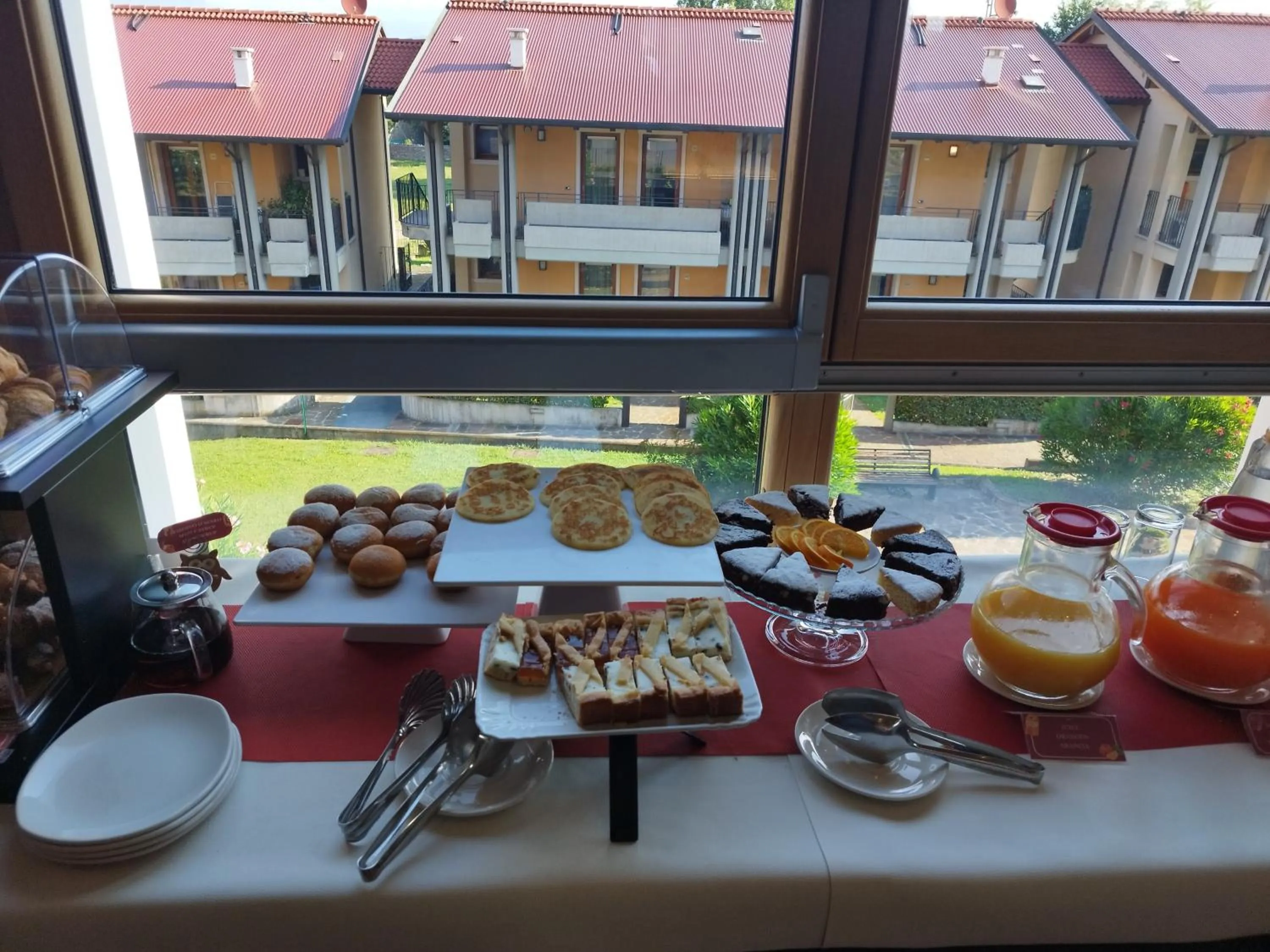 Breakfast in Kairos Garda Hotel