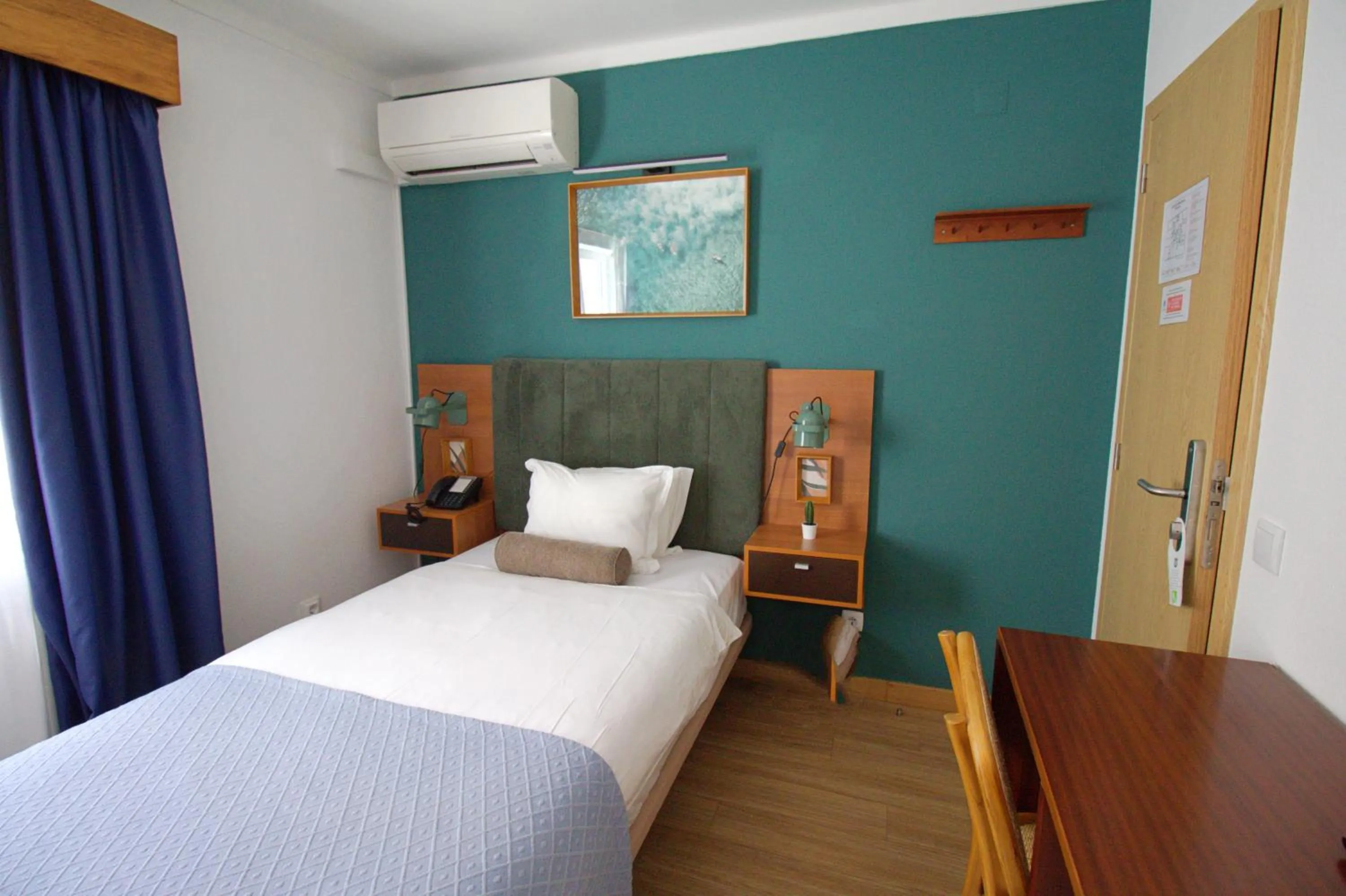 Bedroom, Bed in WOT Ericeira Soul