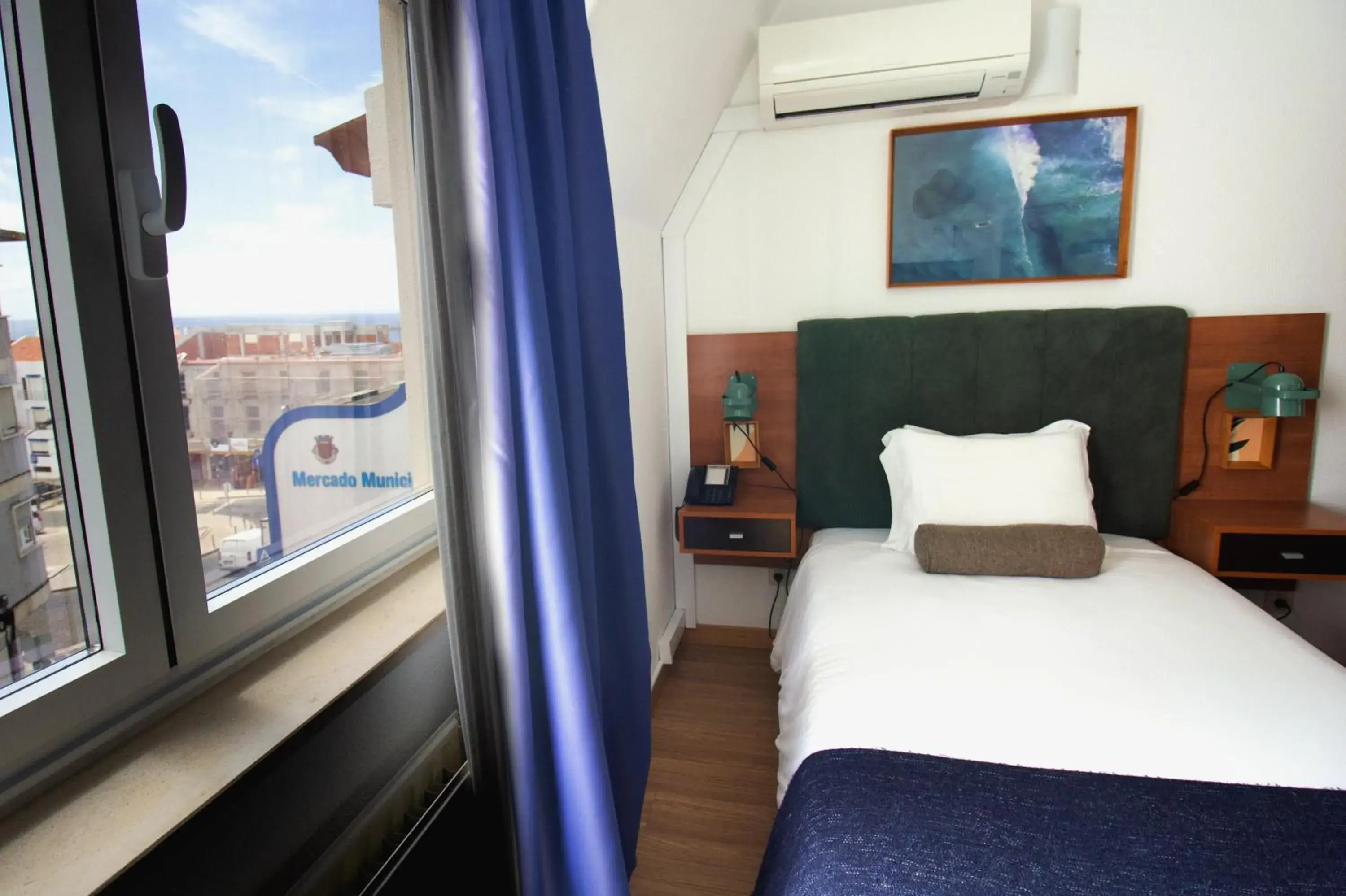 Single Room with Sea View in WOT Ericeira Soul Single Room with Sea View in WOT Ericeira Soul