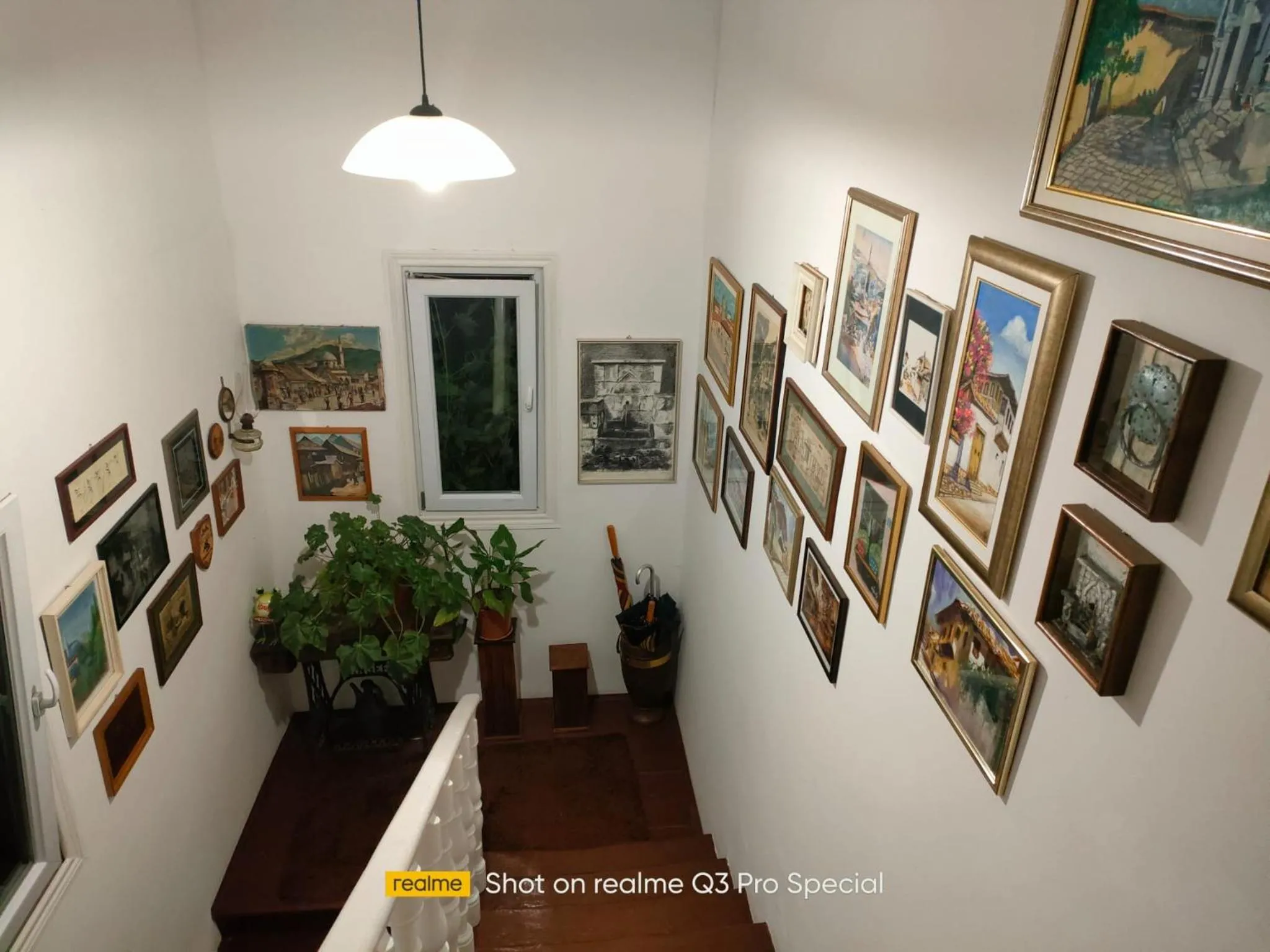 Modern&Cozy Bosnian house with GARDEN+FREE parking