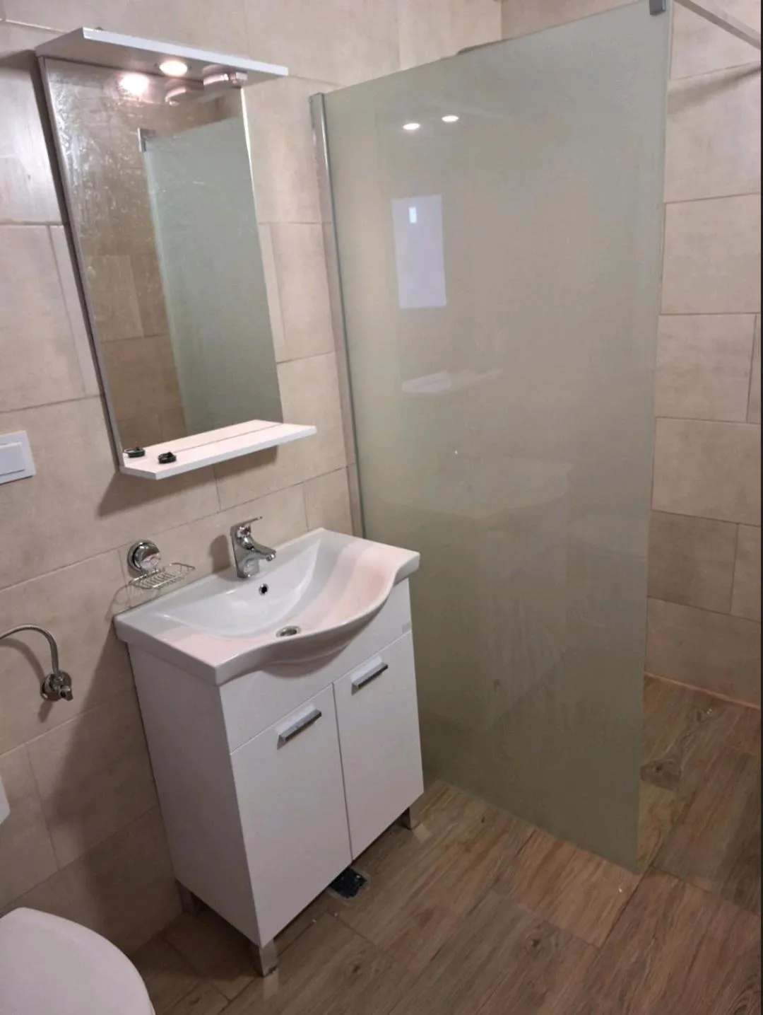 Modern&Cozy Bosnian house with GARDEN+FREE parking
