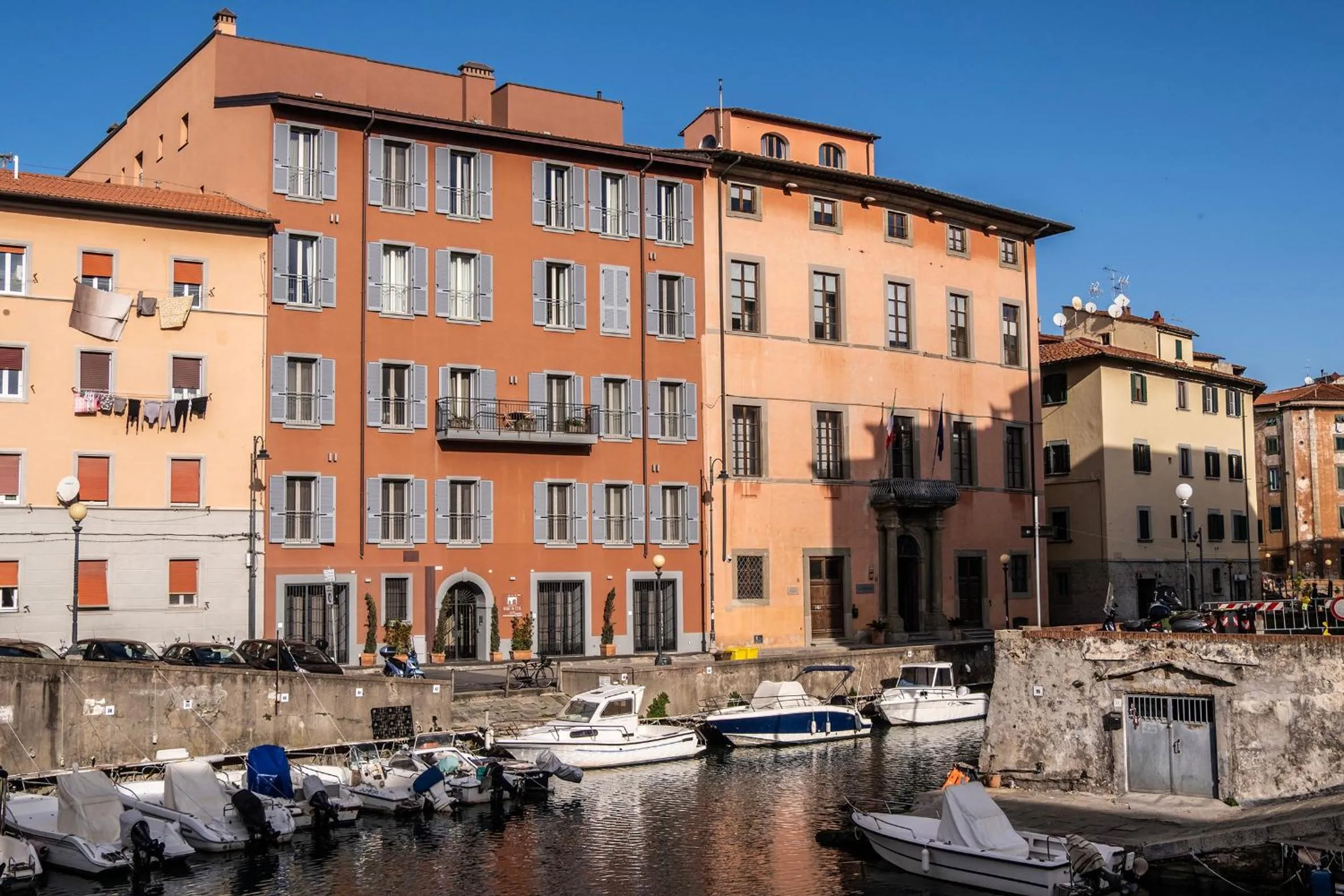 Property building in Agave in Città