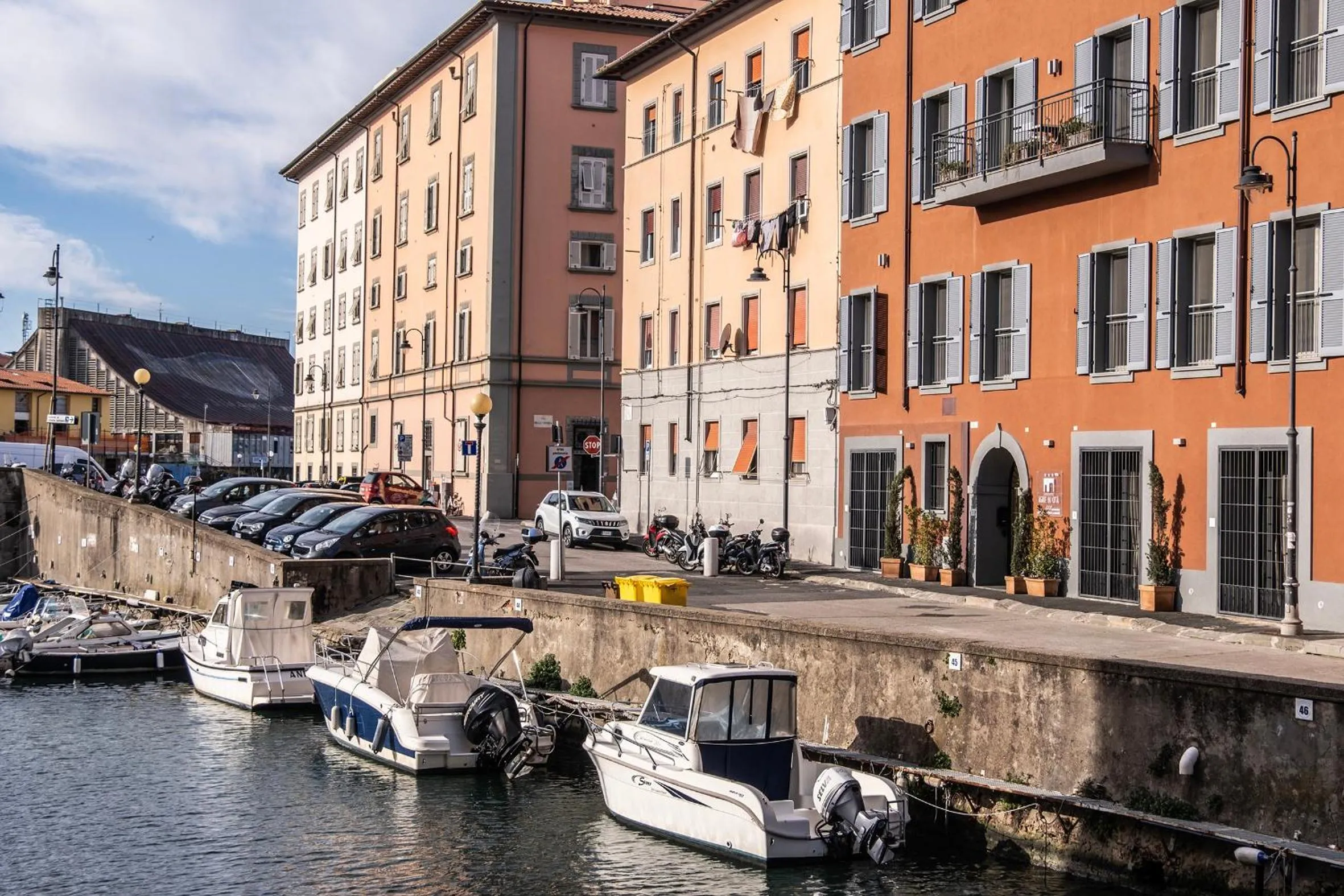 Property building in Agave in Città