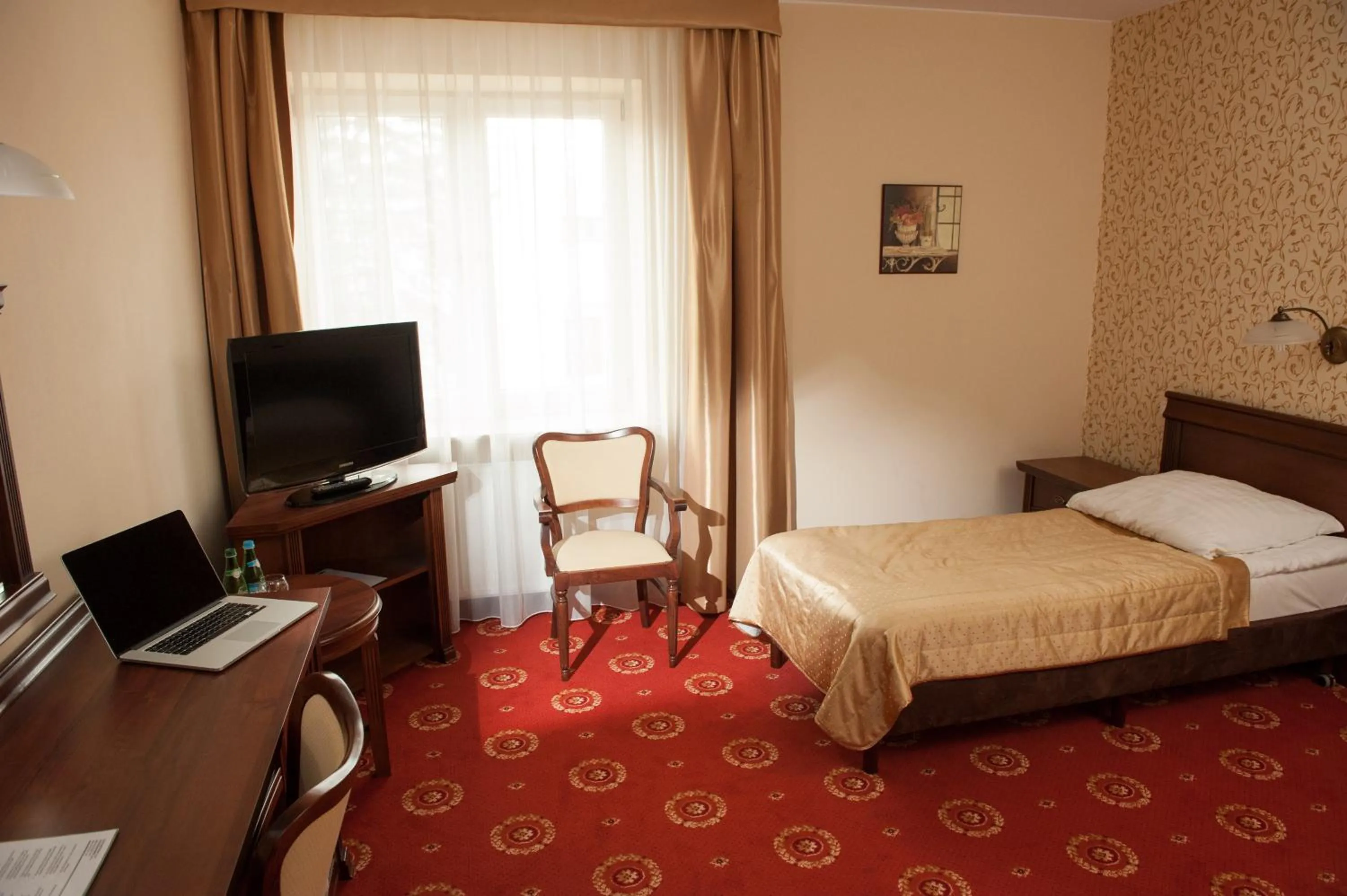 Photo of the whole room, Bed in Hotel Arkadia Royal