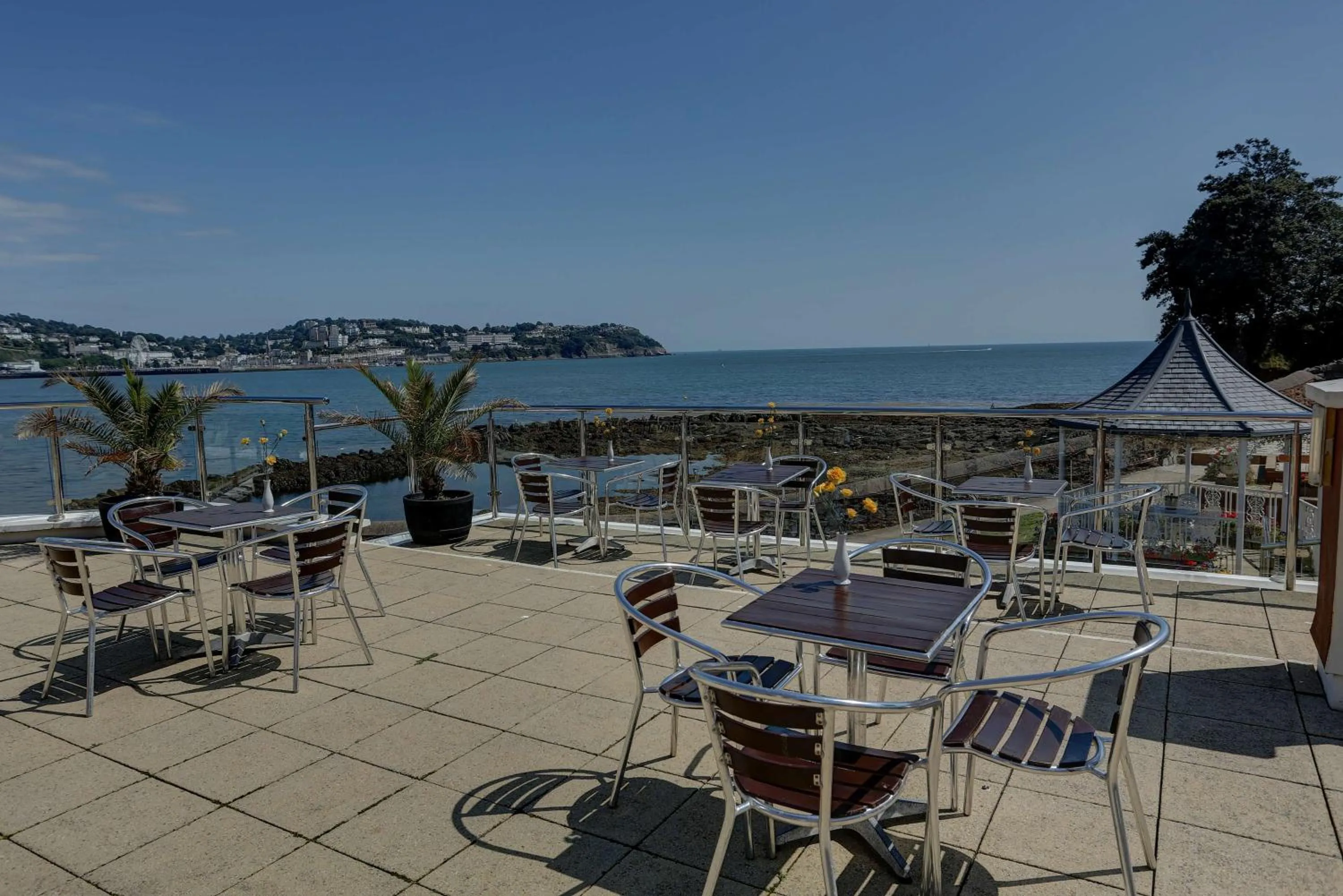 Restaurant/places to eat in Livermead Cliff Hotel