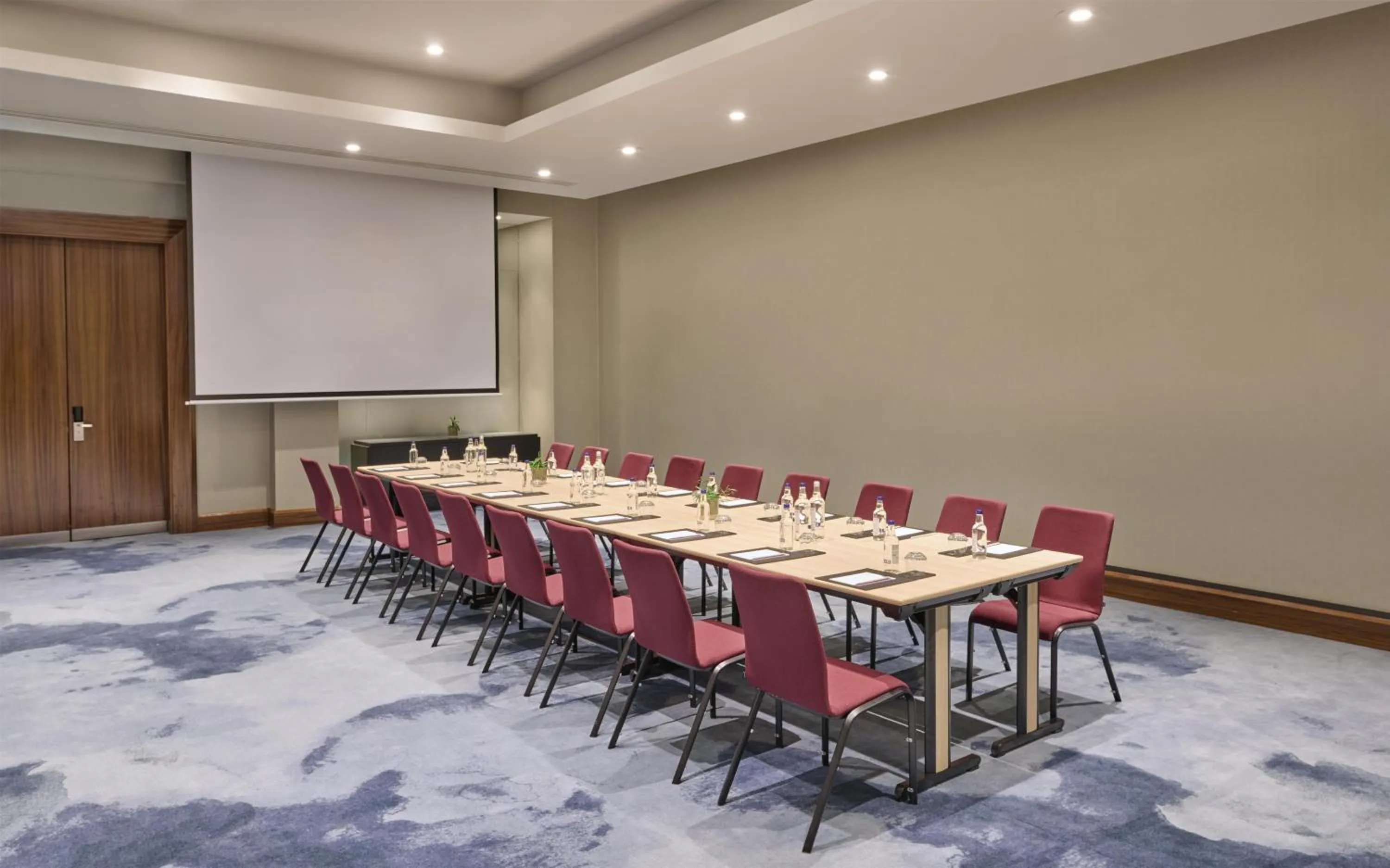 Meeting/conference room in Hyatt Regency London Blackfriars