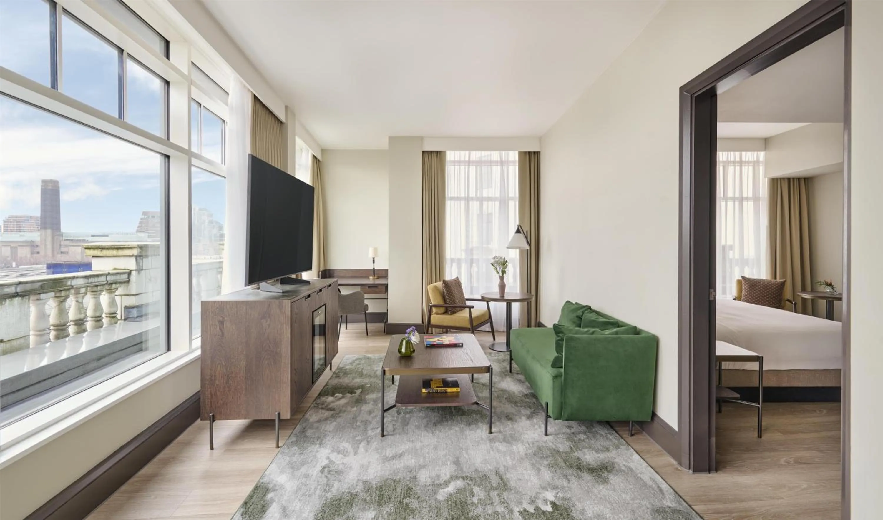 Photo of the whole room, Bed in Hyatt Regency London Blackfriars