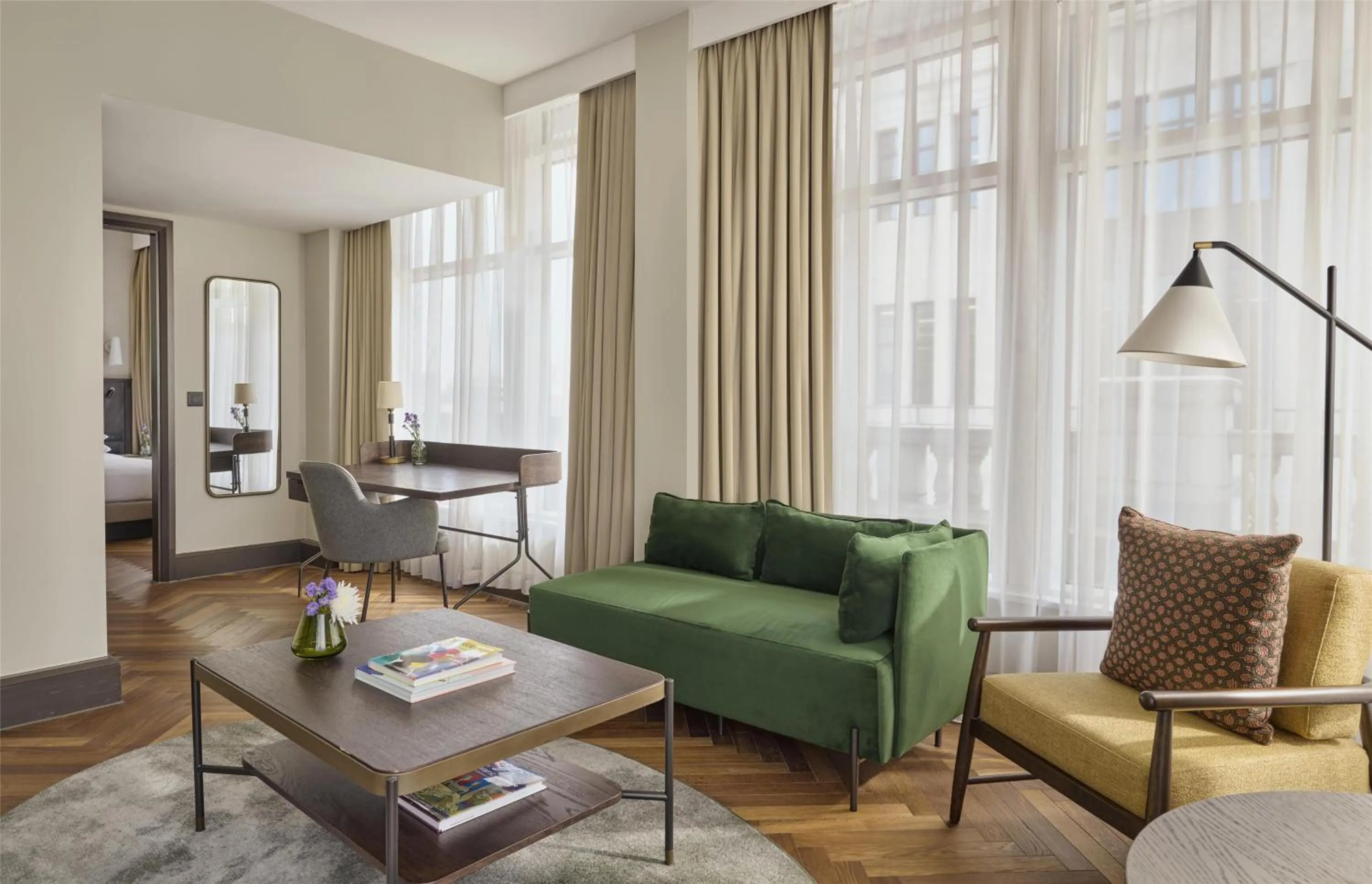 Living room in Hyatt Regency London Blackfriars