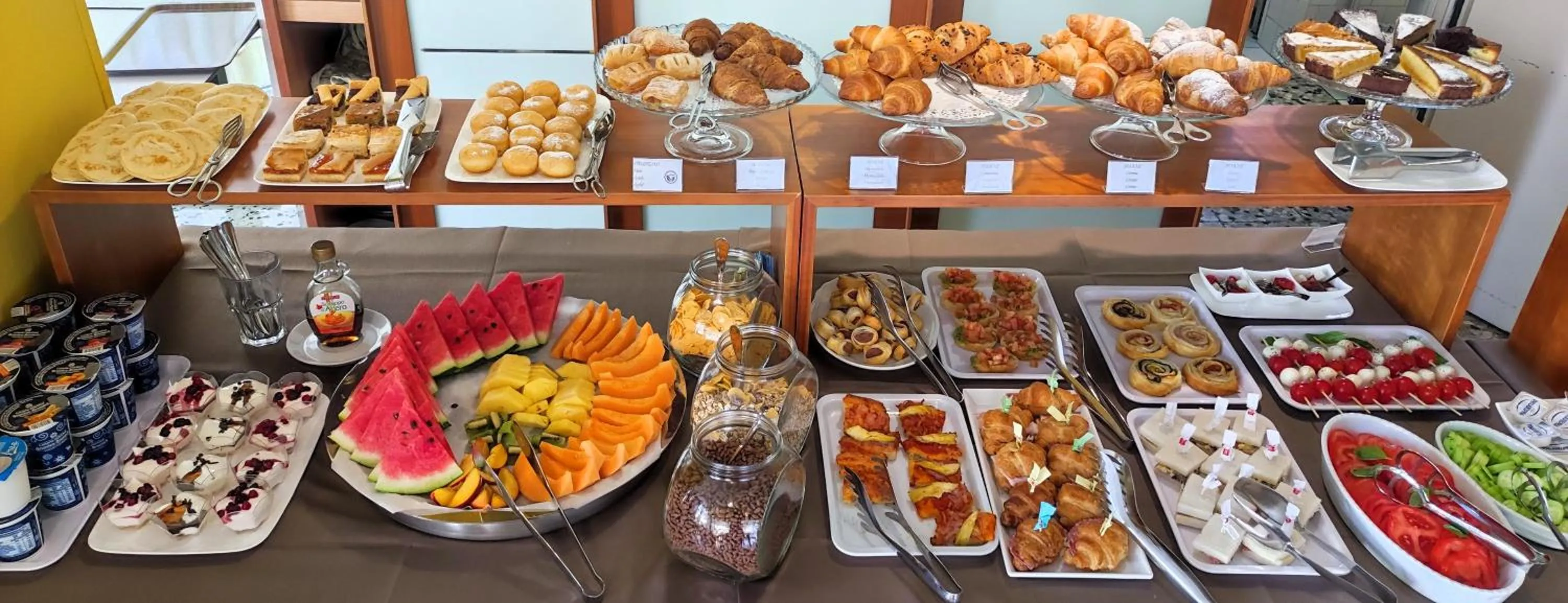 Restaurant/places to eat in Hotel Colonna