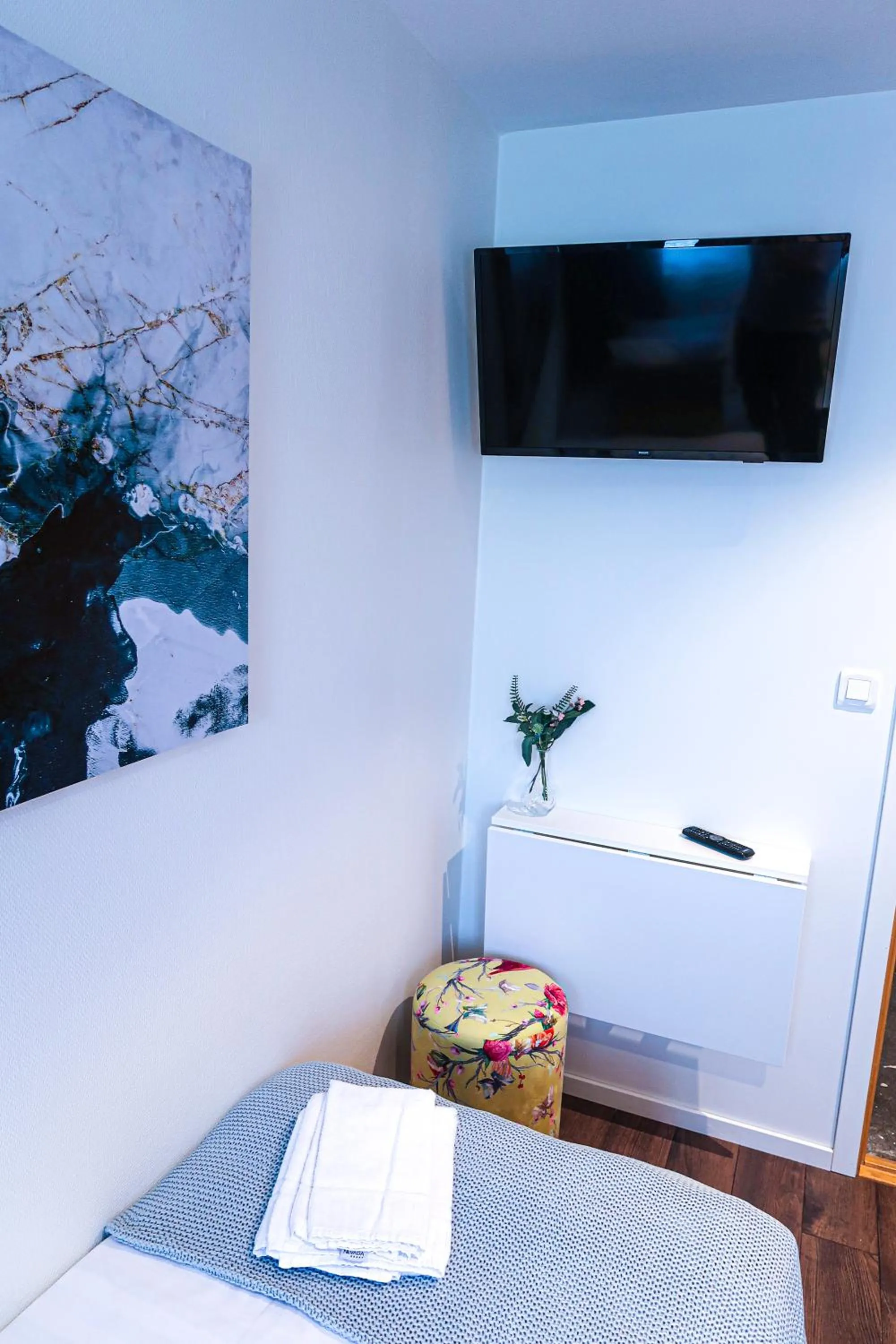 Bed in Hotel City Living