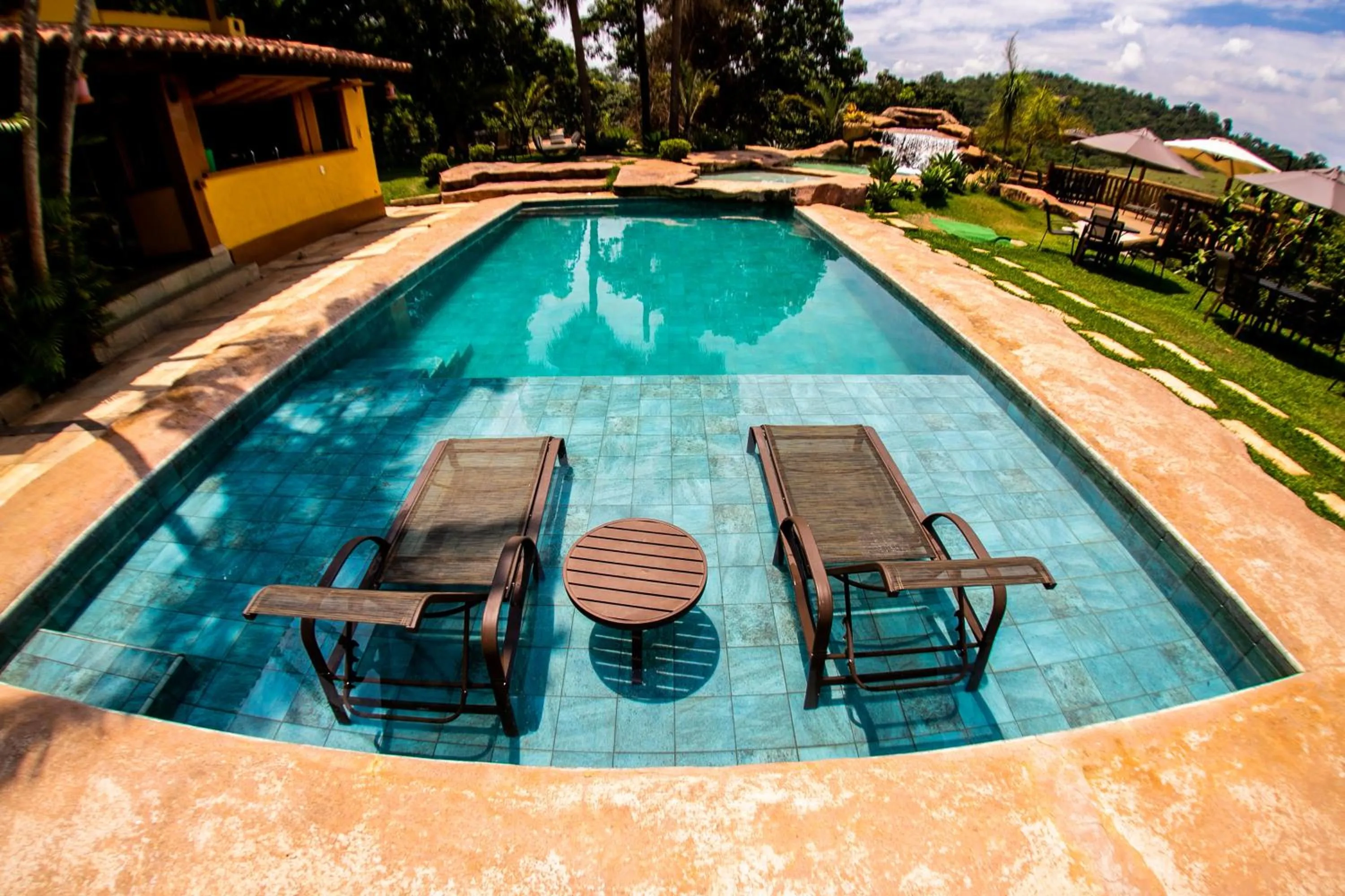 Swimming pool in Hotel Fazenda Horizonte Belo