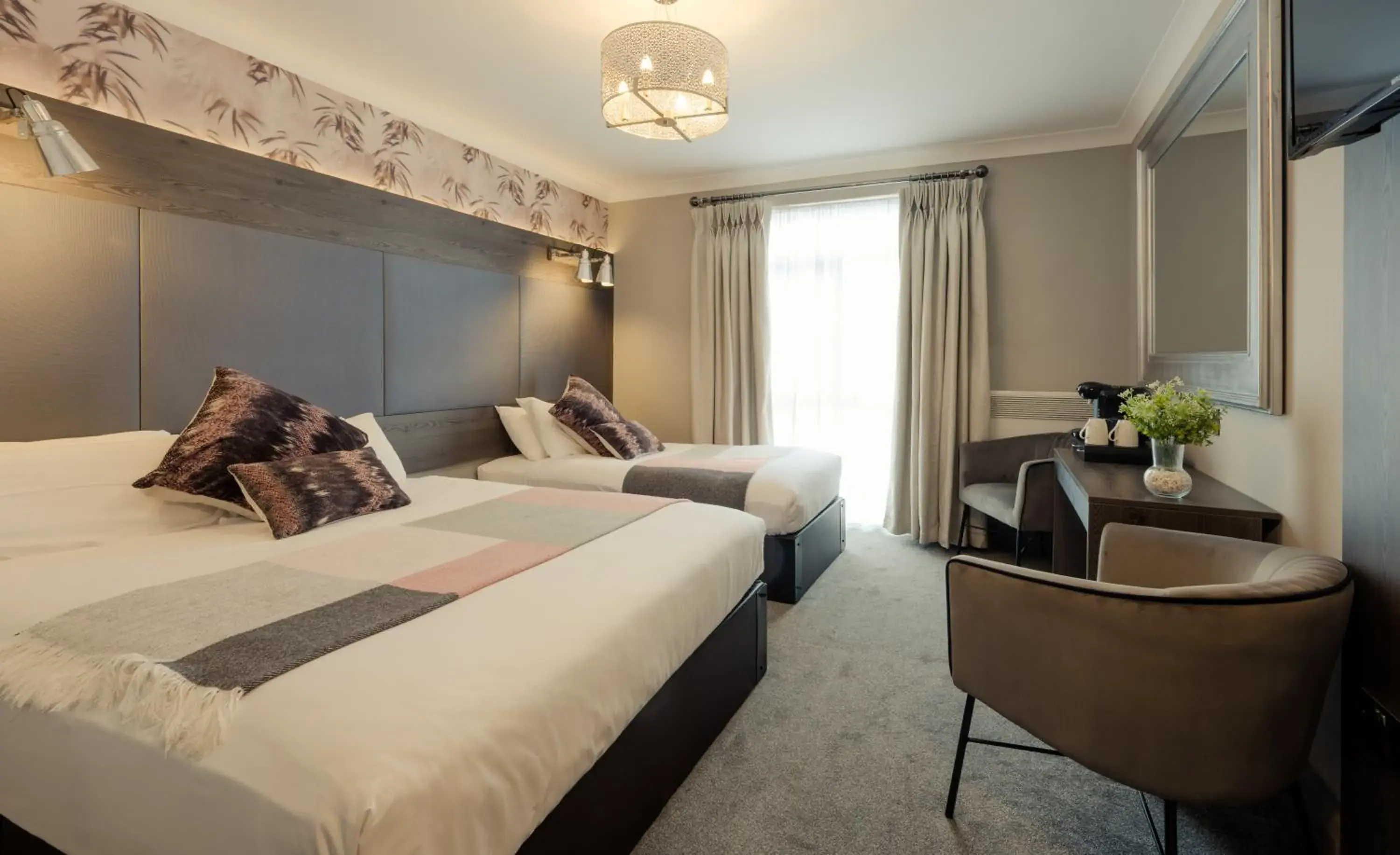 Superior Deluxe Double or Twin Room in Hillgrove Guesthouse Superior Deluxe Double or Twin Room in Hillgrove Guesthouse