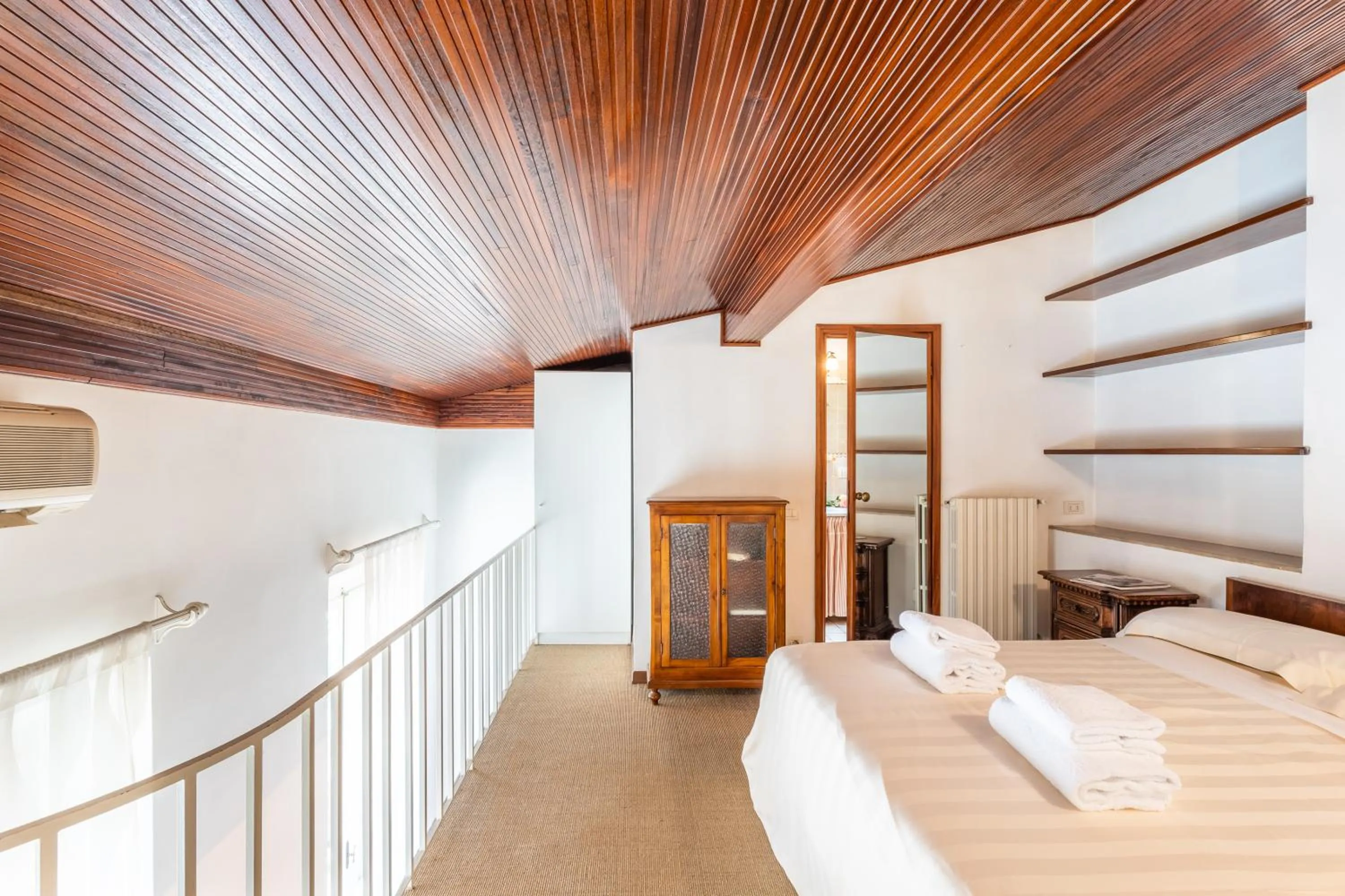 Bed in Cavourotto Terrace by Mmega