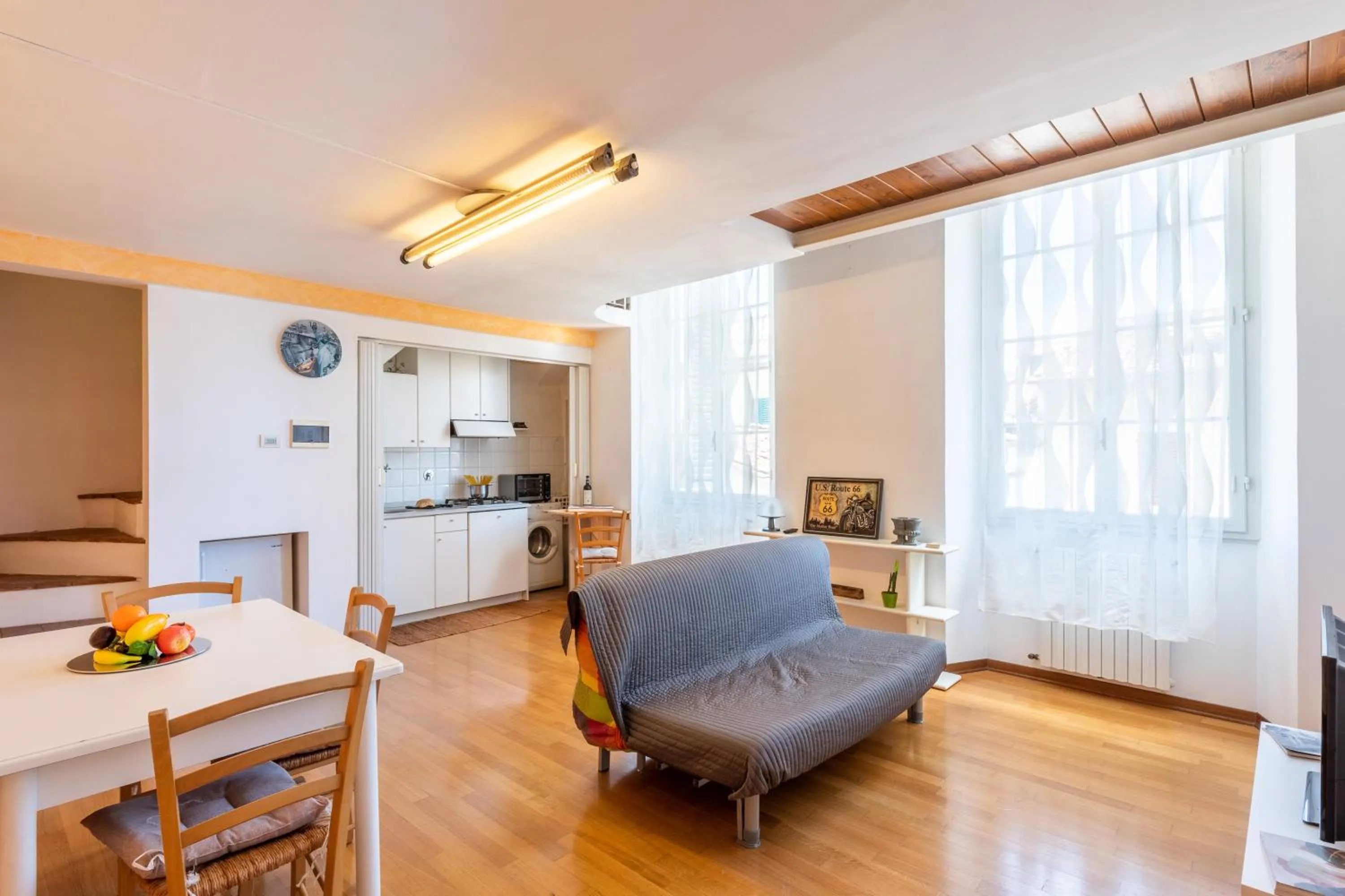 Living room in Cavourotto Terrace by Mmega