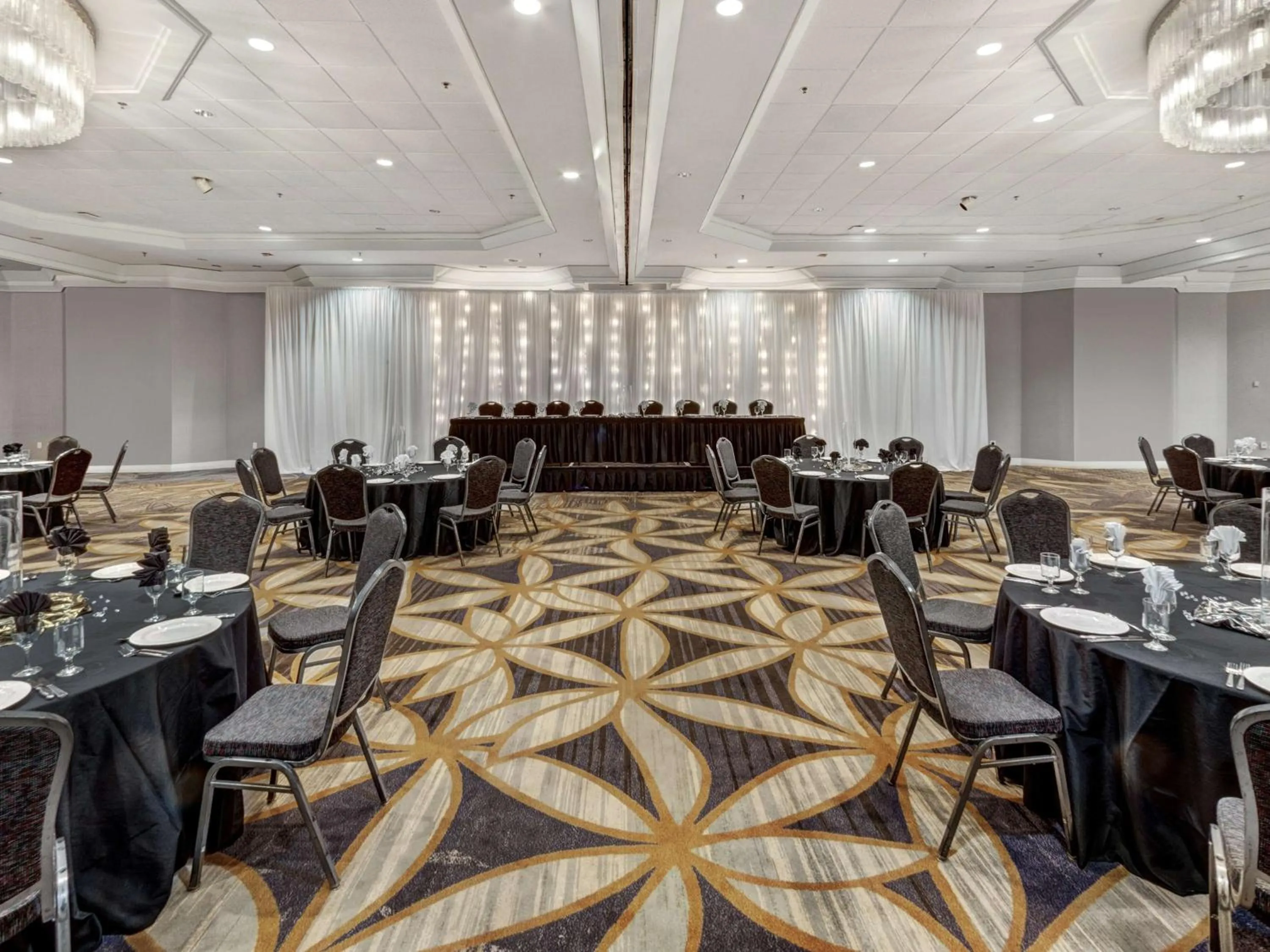 Meeting/conference room in DoubleTree by Hilton Wichita Airport