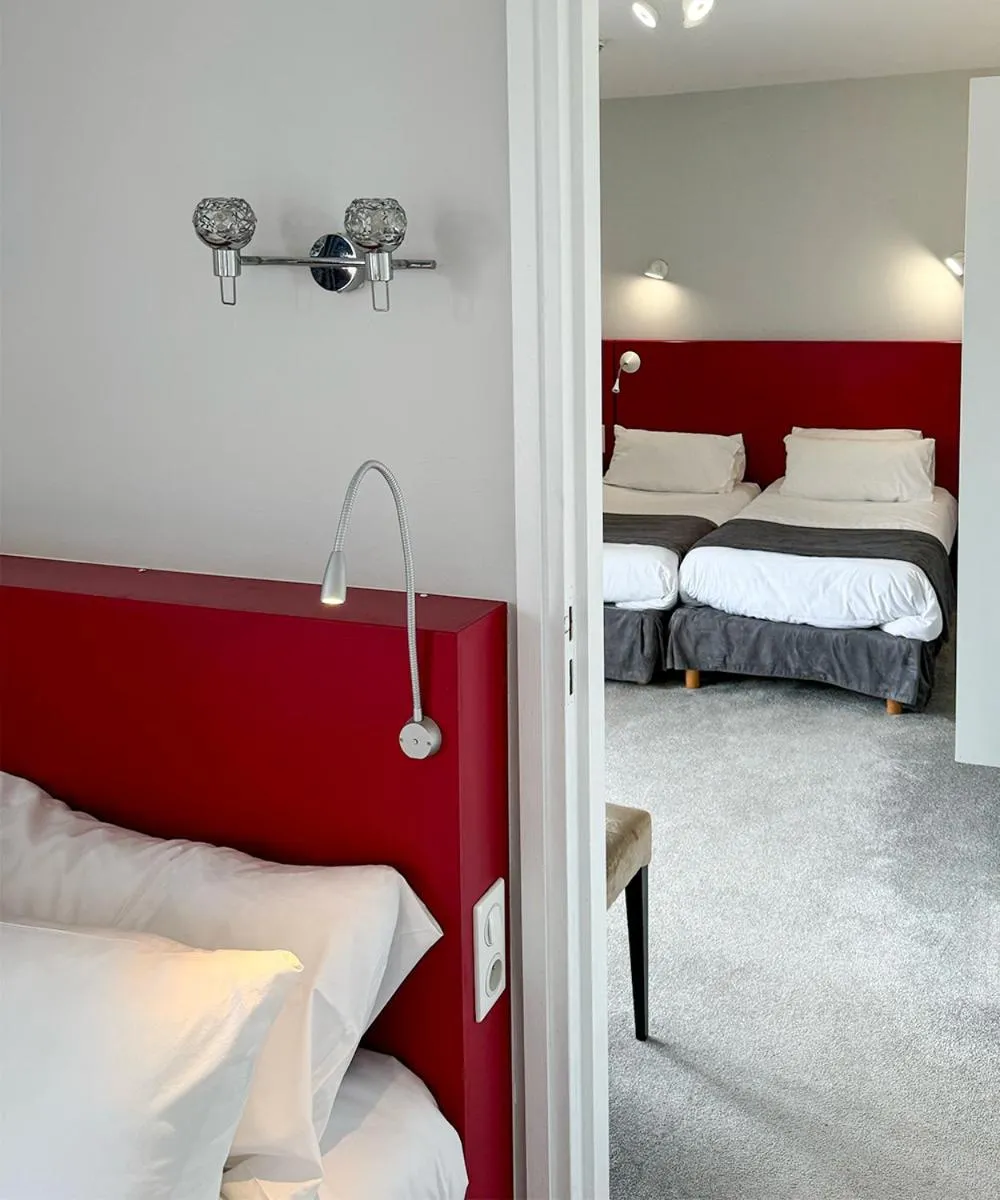 Bed in Hotel Restaurant Bonnet