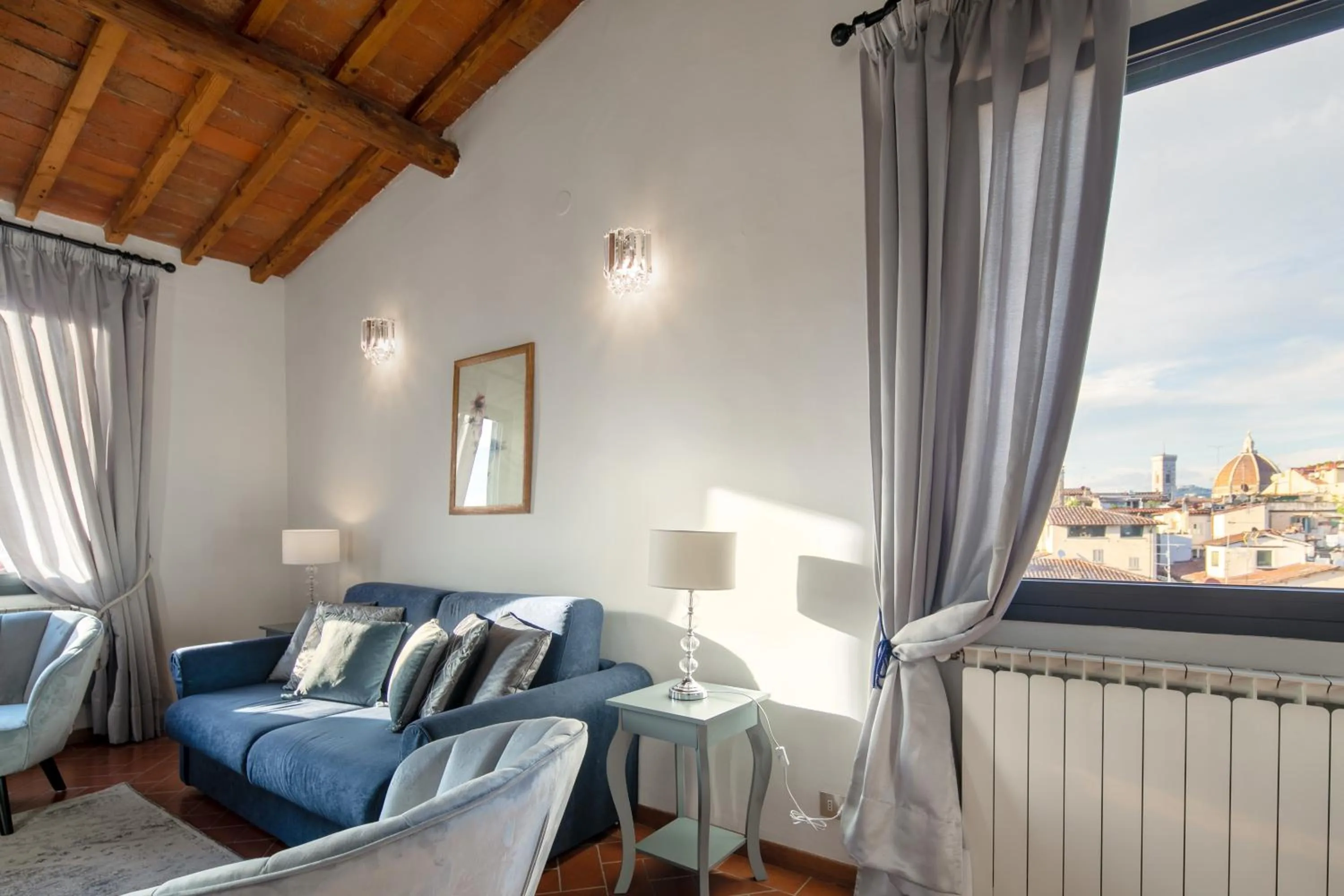 Living room, Bed in Pitti Luxury Terrace by Mmega