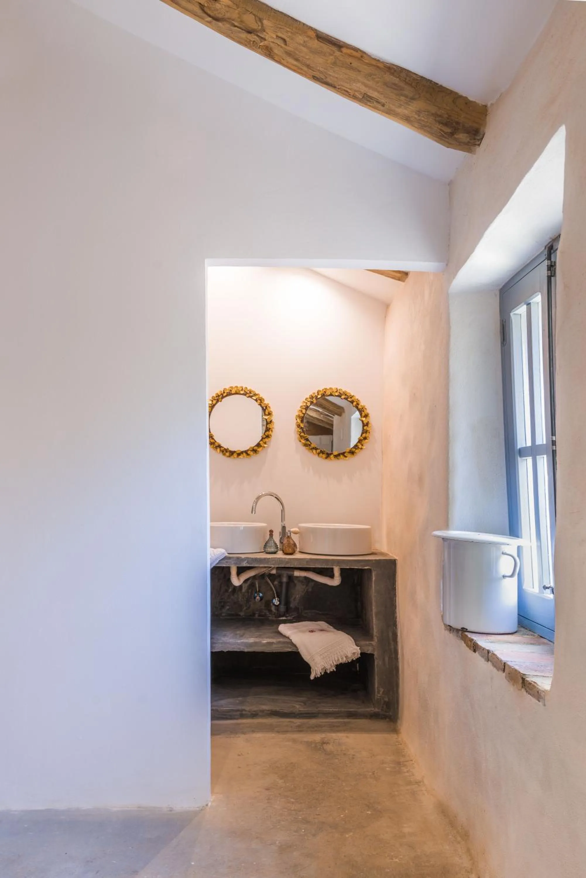 Photo of the whole room, Bed in Balneario Aguas de Villaharta