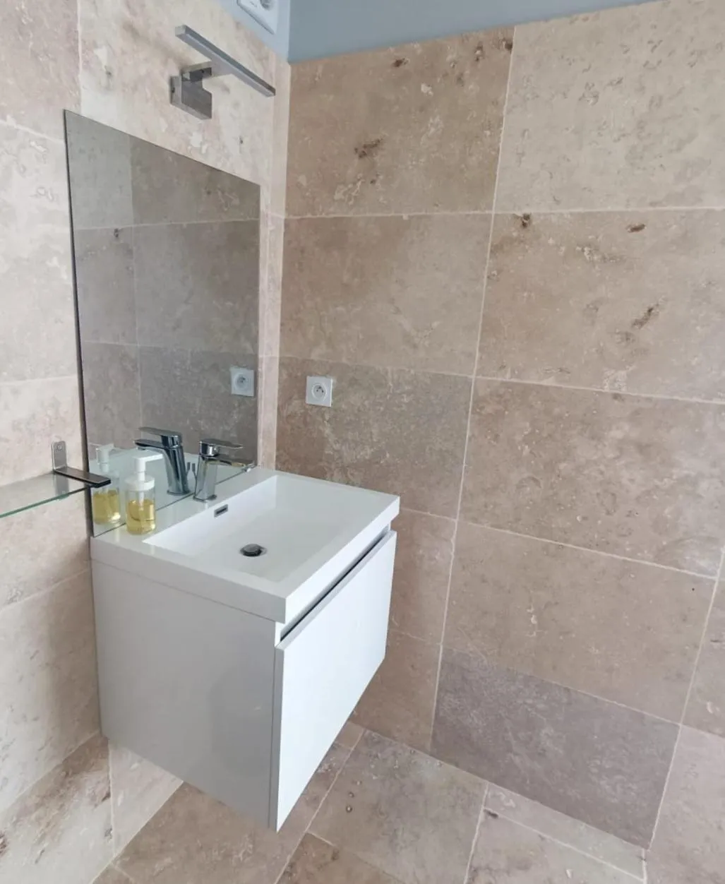 Bathroom in La Goutadou