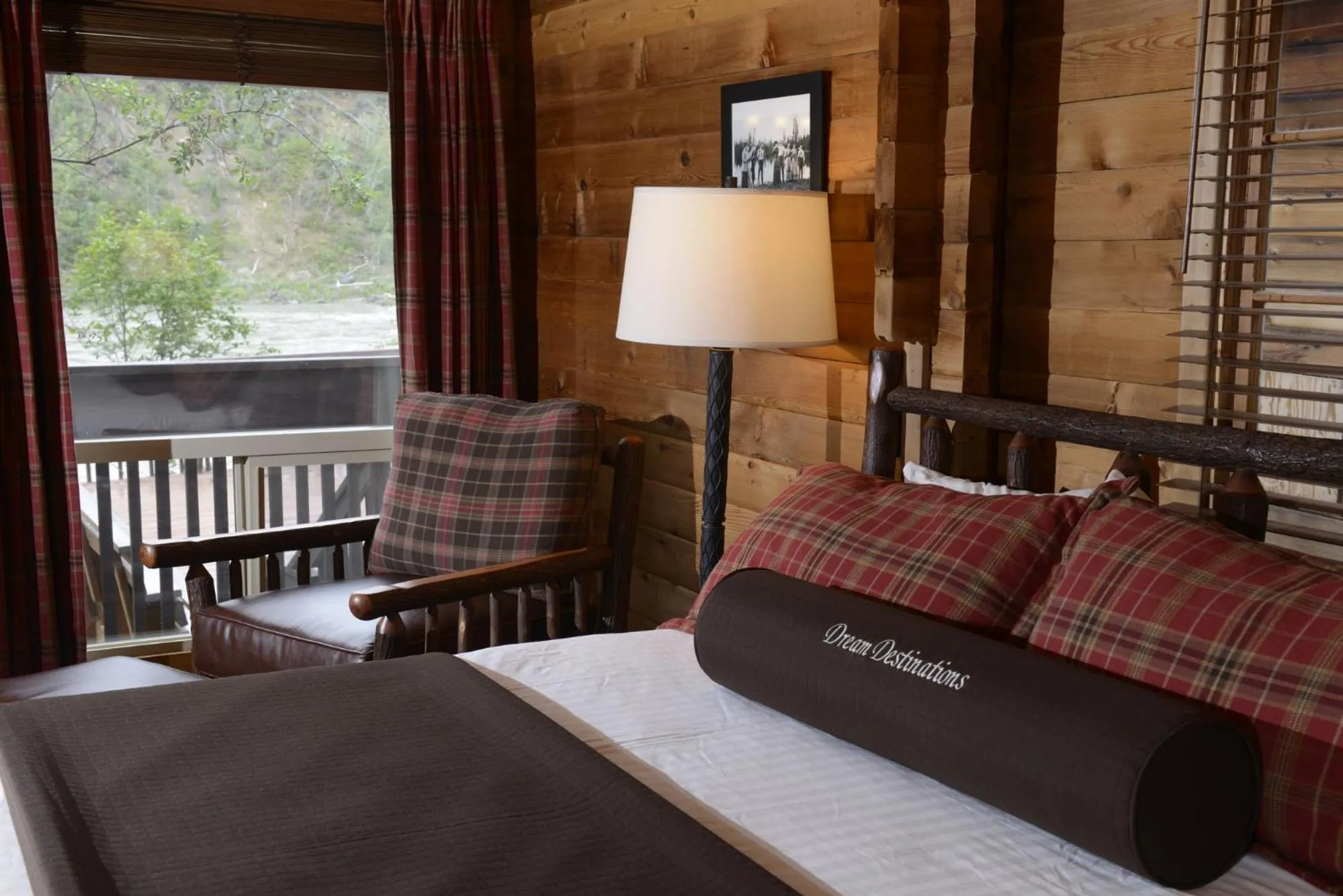 Bed in Denali Park Village