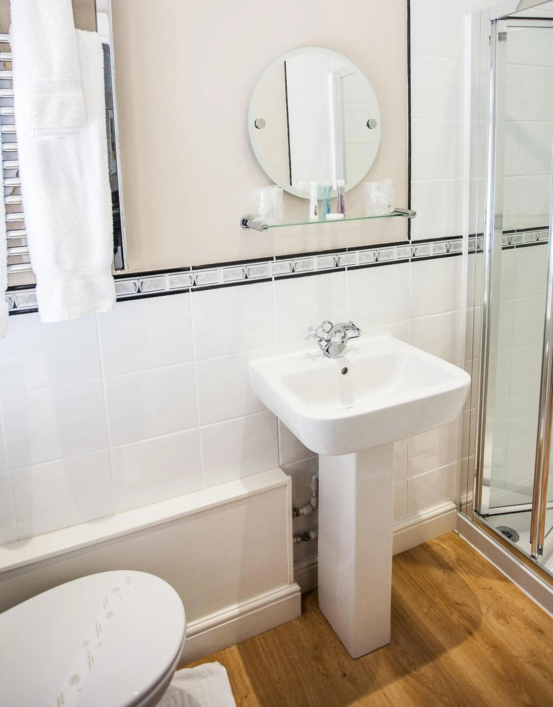 Bathroom in Claverton Hotel