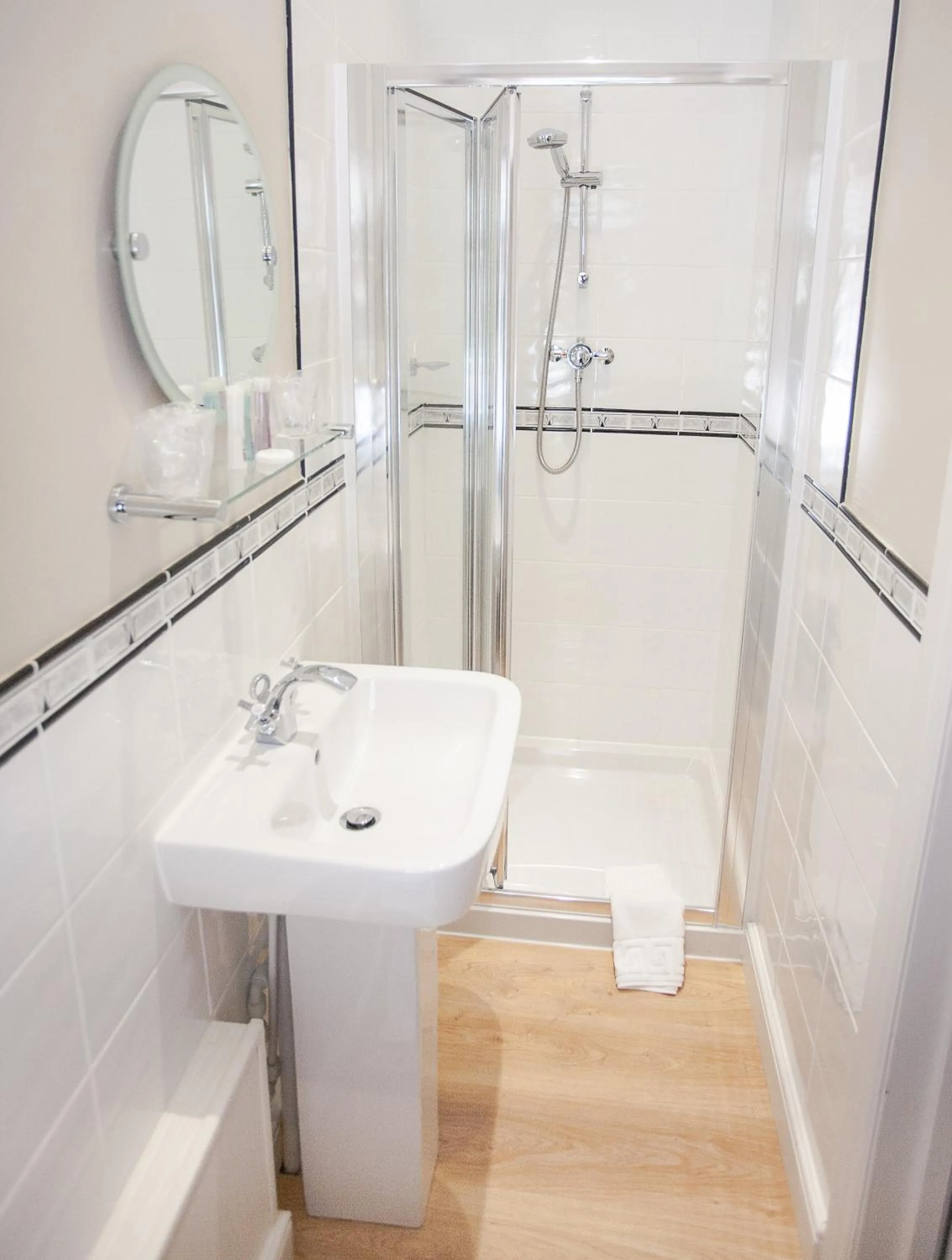 Bathroom in Claverton Hotel