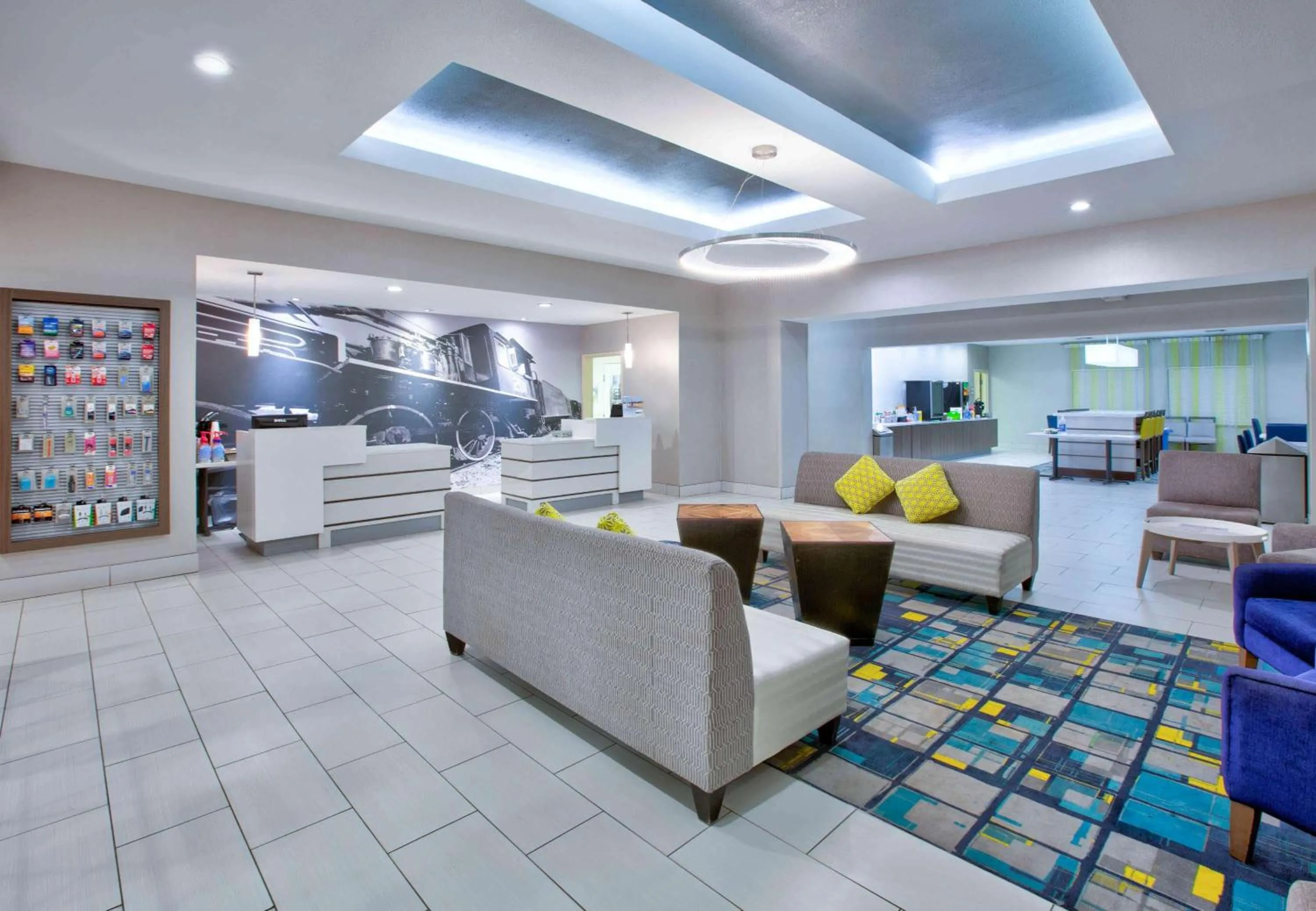 Lobby or reception in La Quinta by Wyndham Palestine