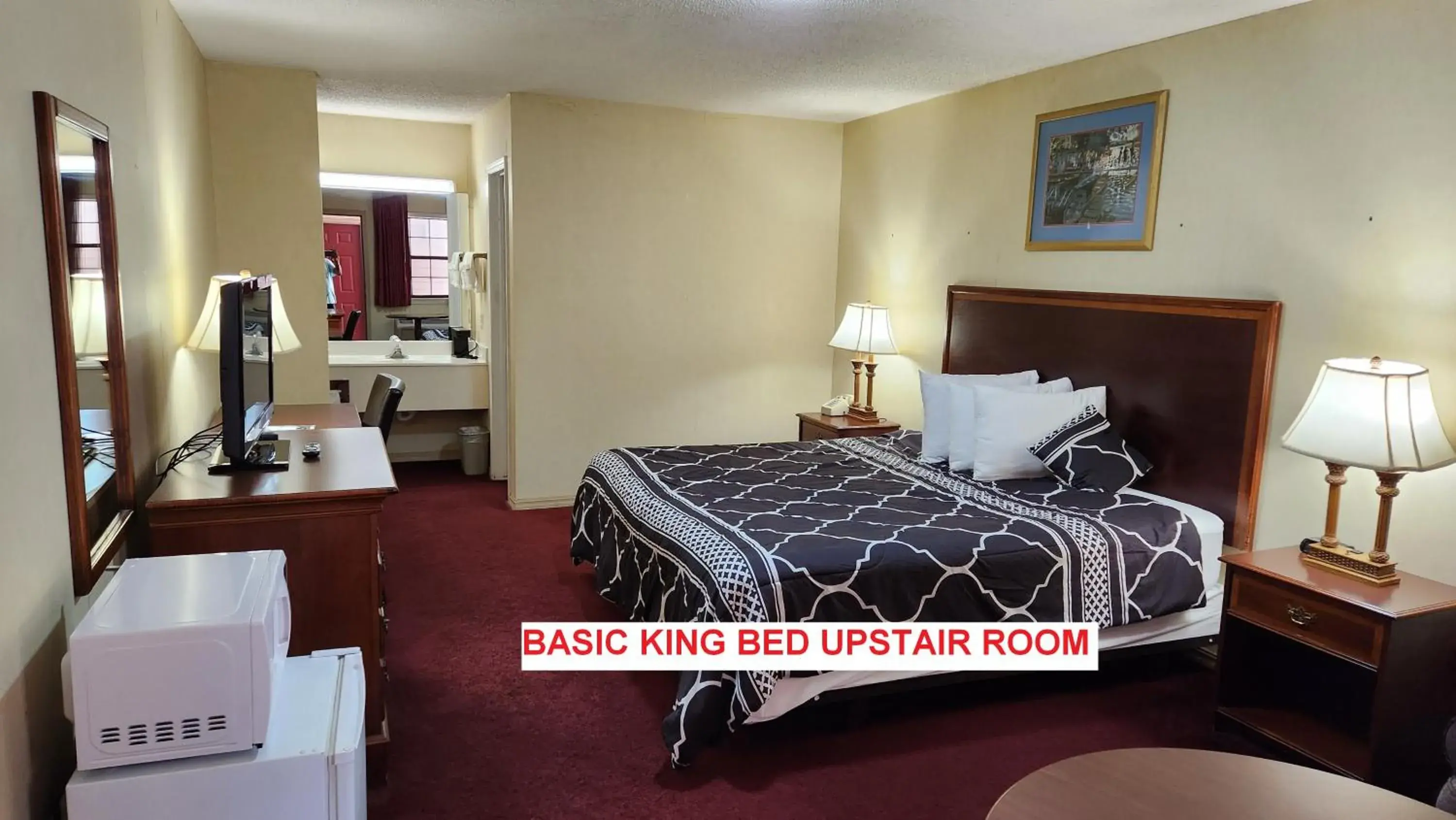 Standard King Room in Swiss Village Inn Standard King Room in Swiss Village Inn