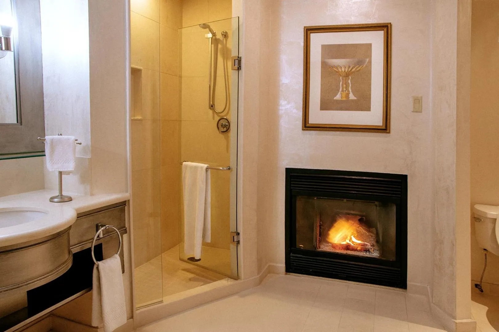 Bathroom in Windsor Arms Hotel