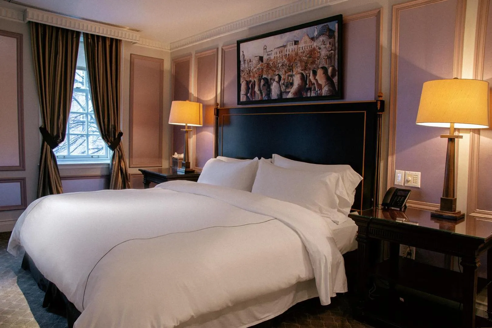 Bed in Windsor Arms Hotel